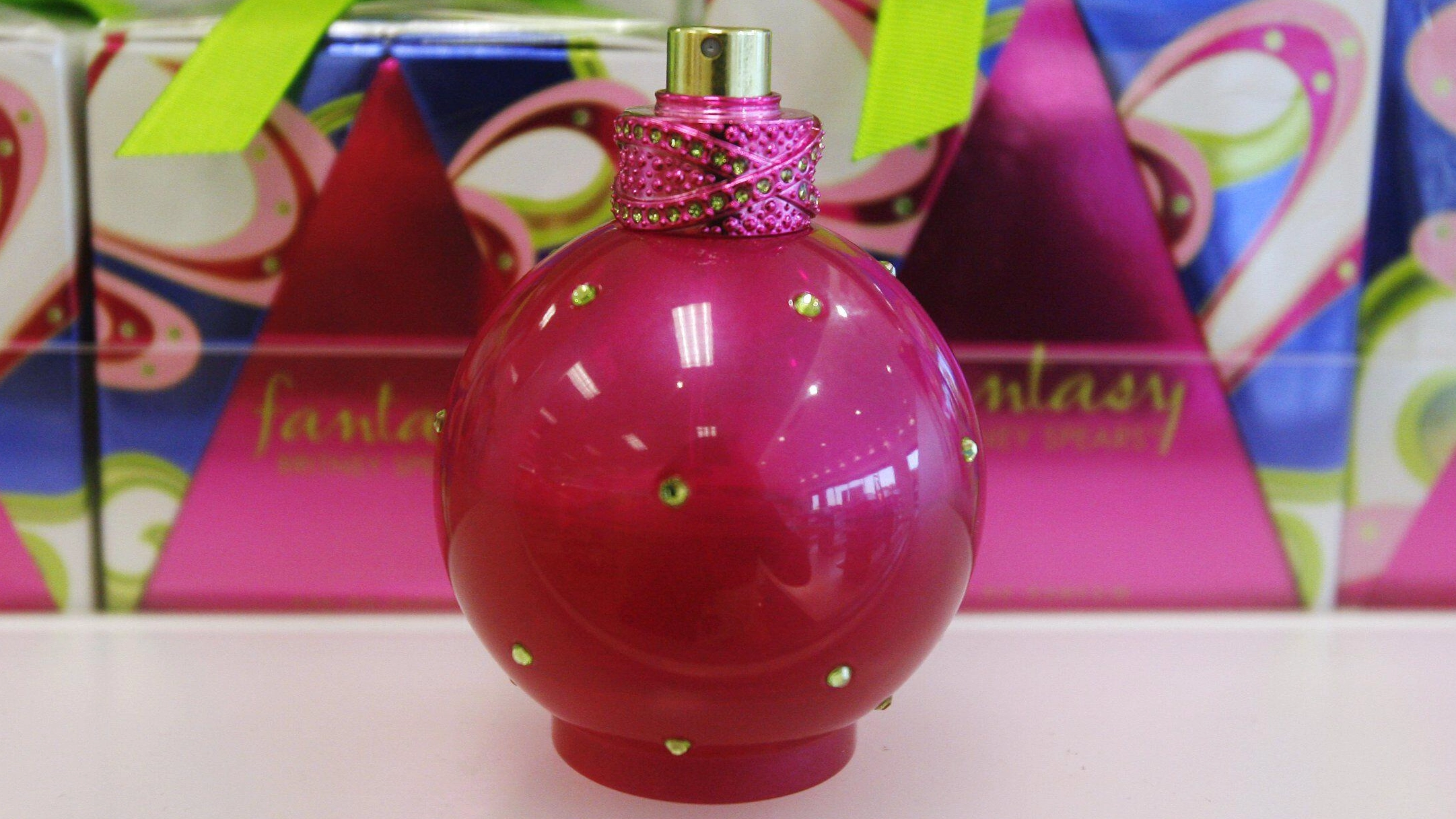 Perfume Expert Explains Why We All Love Britney Spears' 'Fantasy'