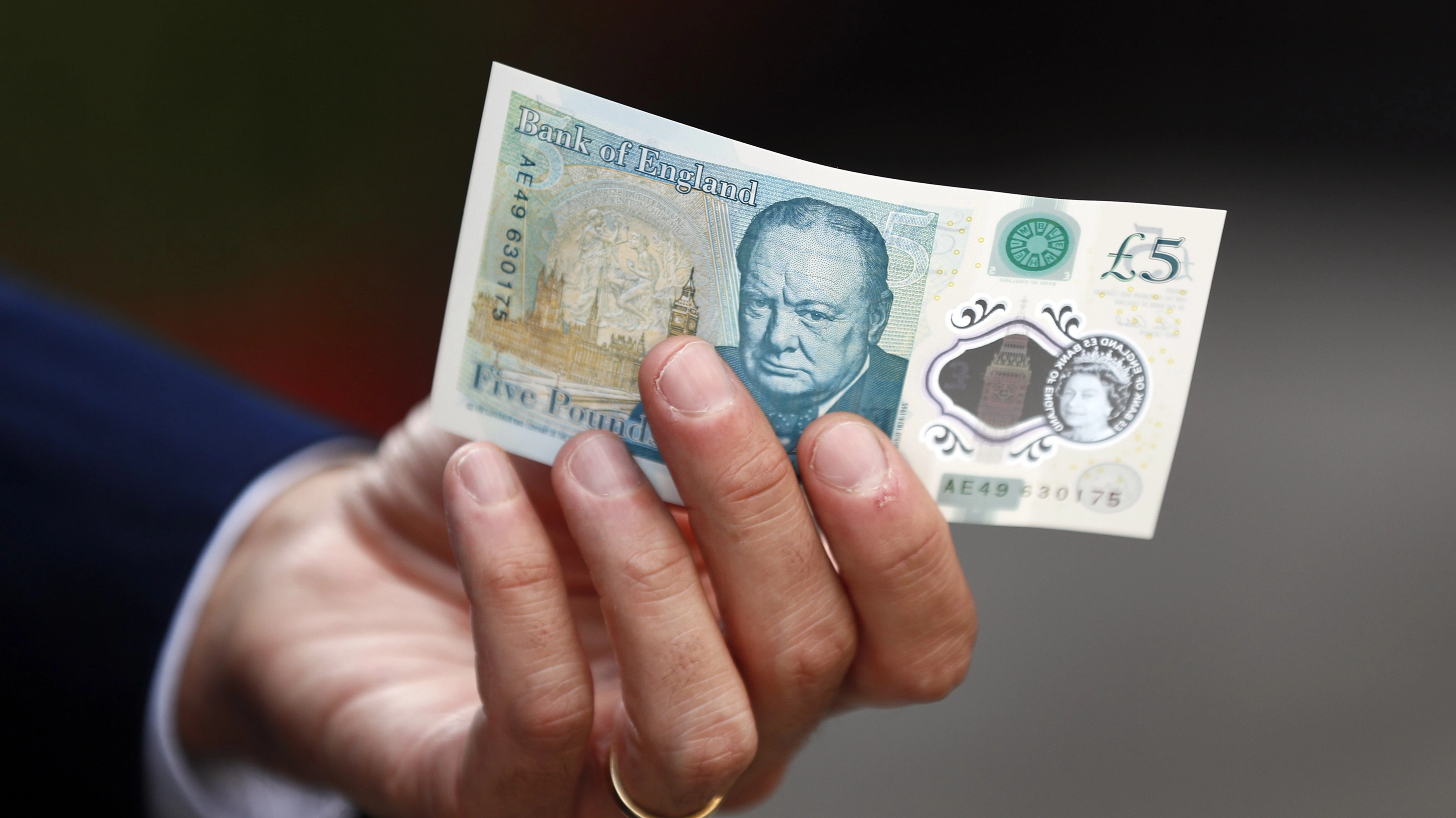 Winston Churchill to be removed from UK banknotes and people are furious