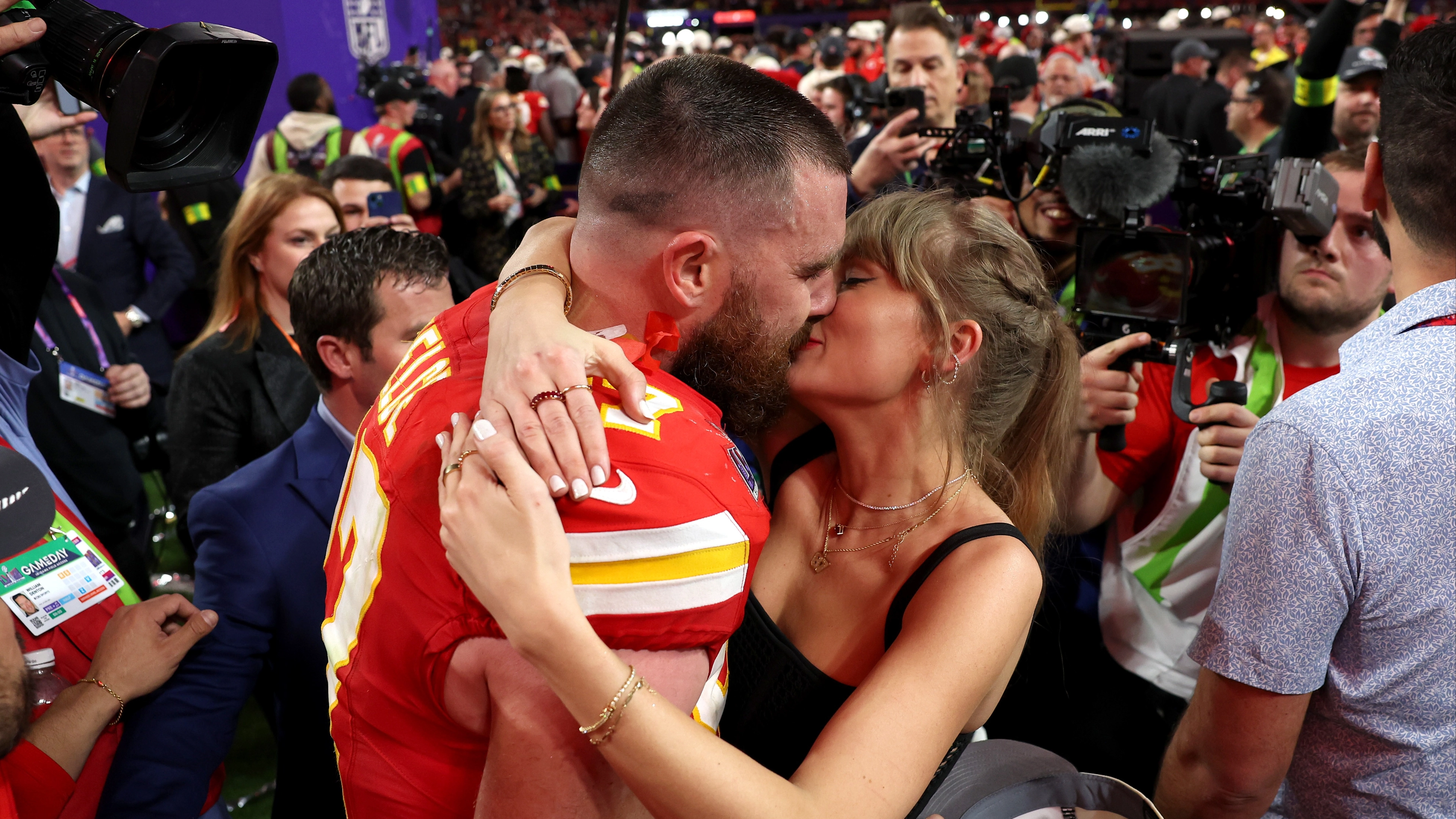 Travis Kelce reveals what really happens with Taylor Swift 'behind closed doors'