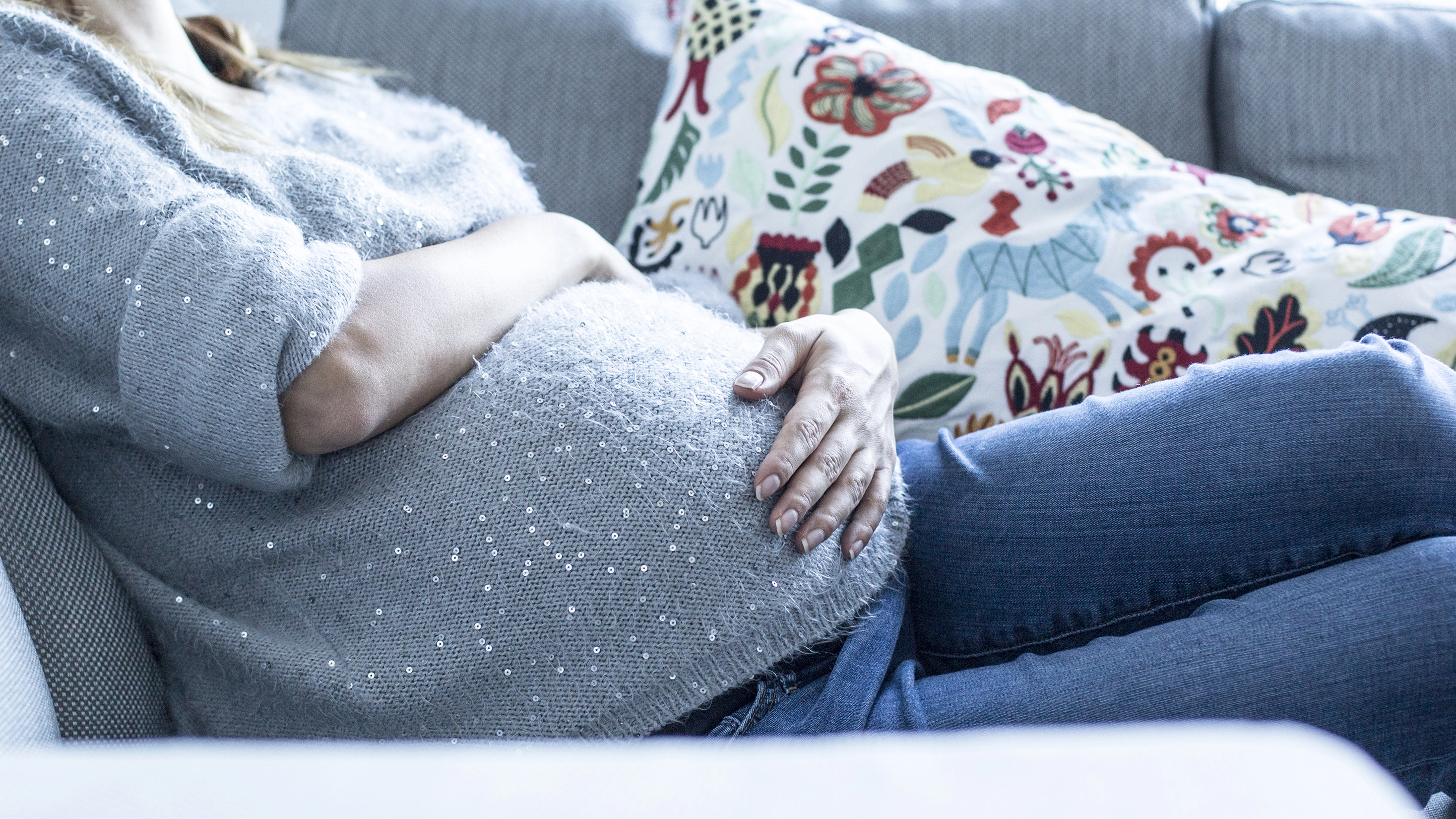 Woman Captures Baby Bump Moving In Amazing Footage
