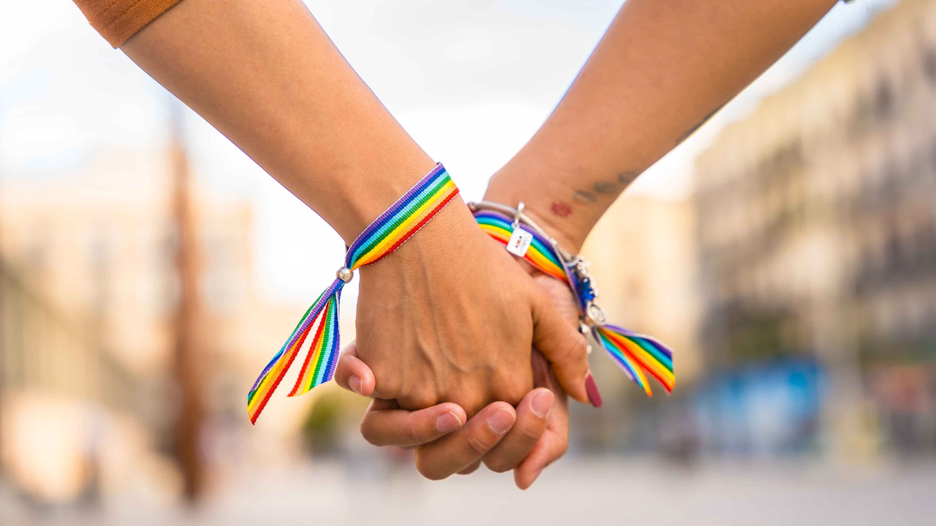 Scientist makes new claim about human 'bisexual range' and it might surprise you