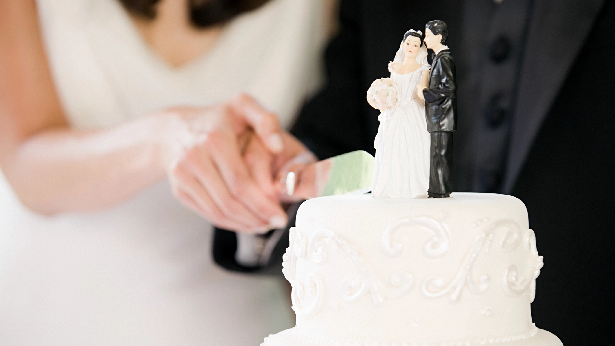 Experts reveal five things wedding guests should never do as they share list of unwritten rules