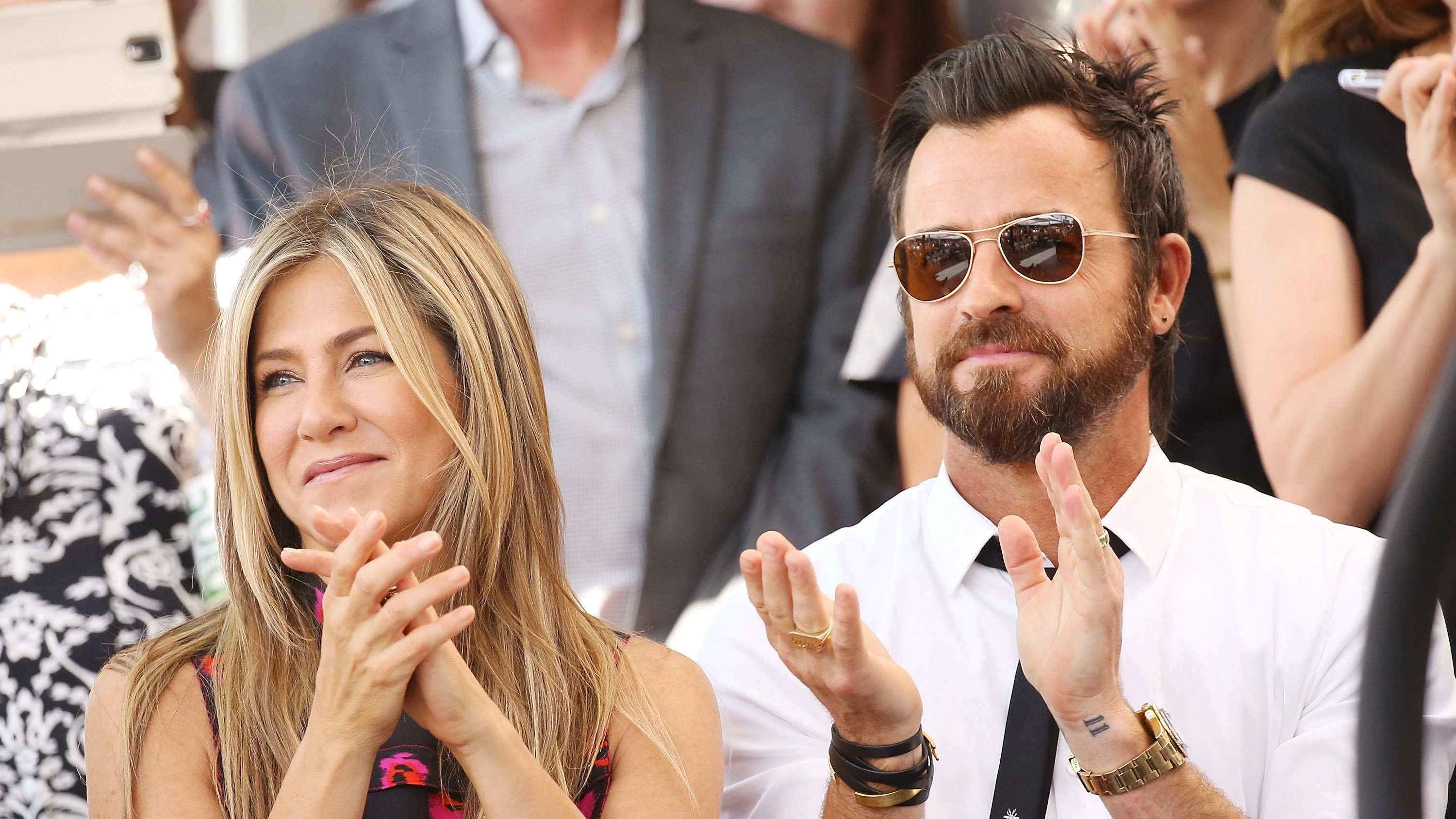 Jennifer Aniston subtly reacts to Justin Theroux's baby news as she's praised by fans