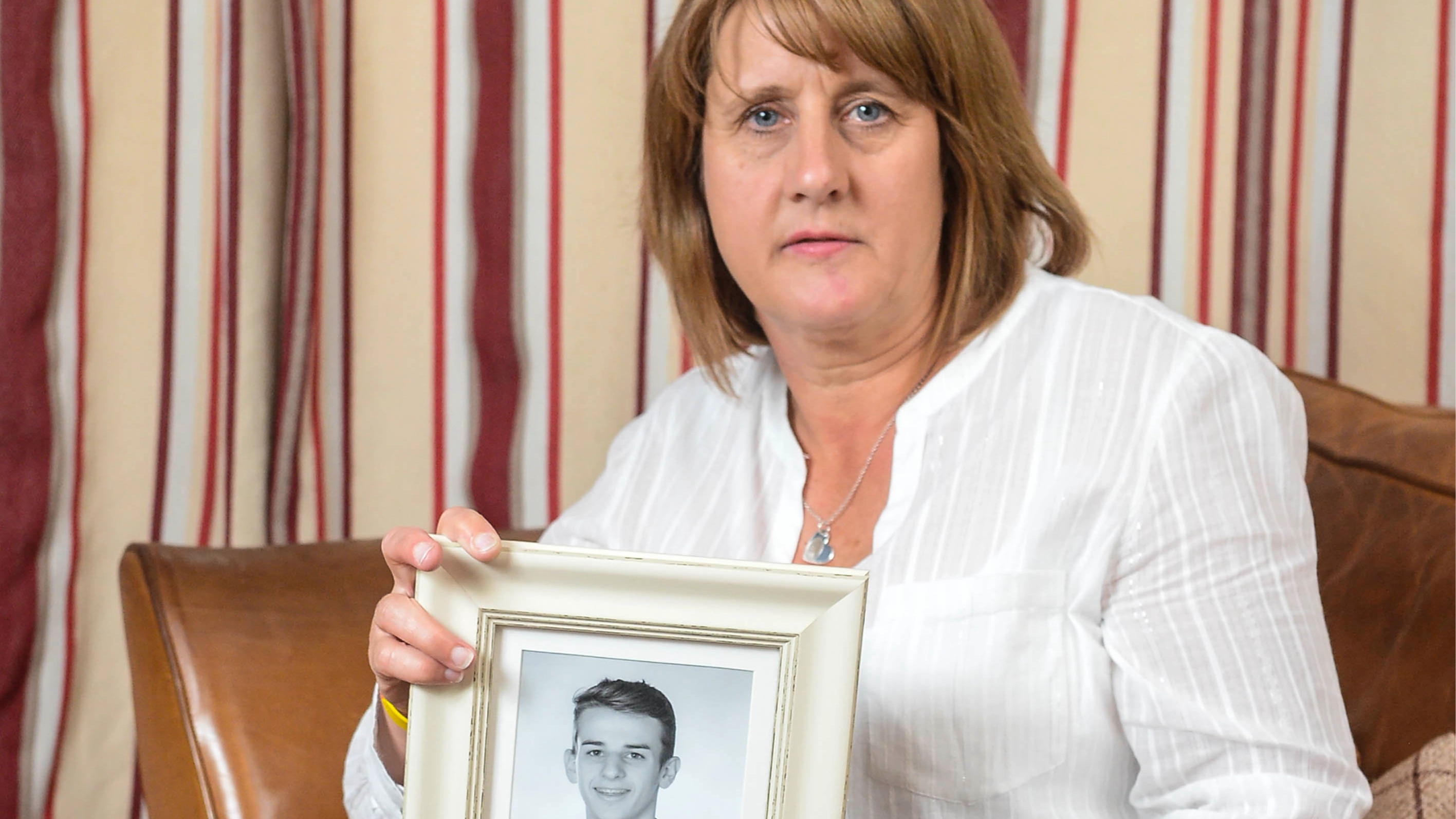 Heartbroken mum reveals son died from pollen allergy whilst out with his friends after school