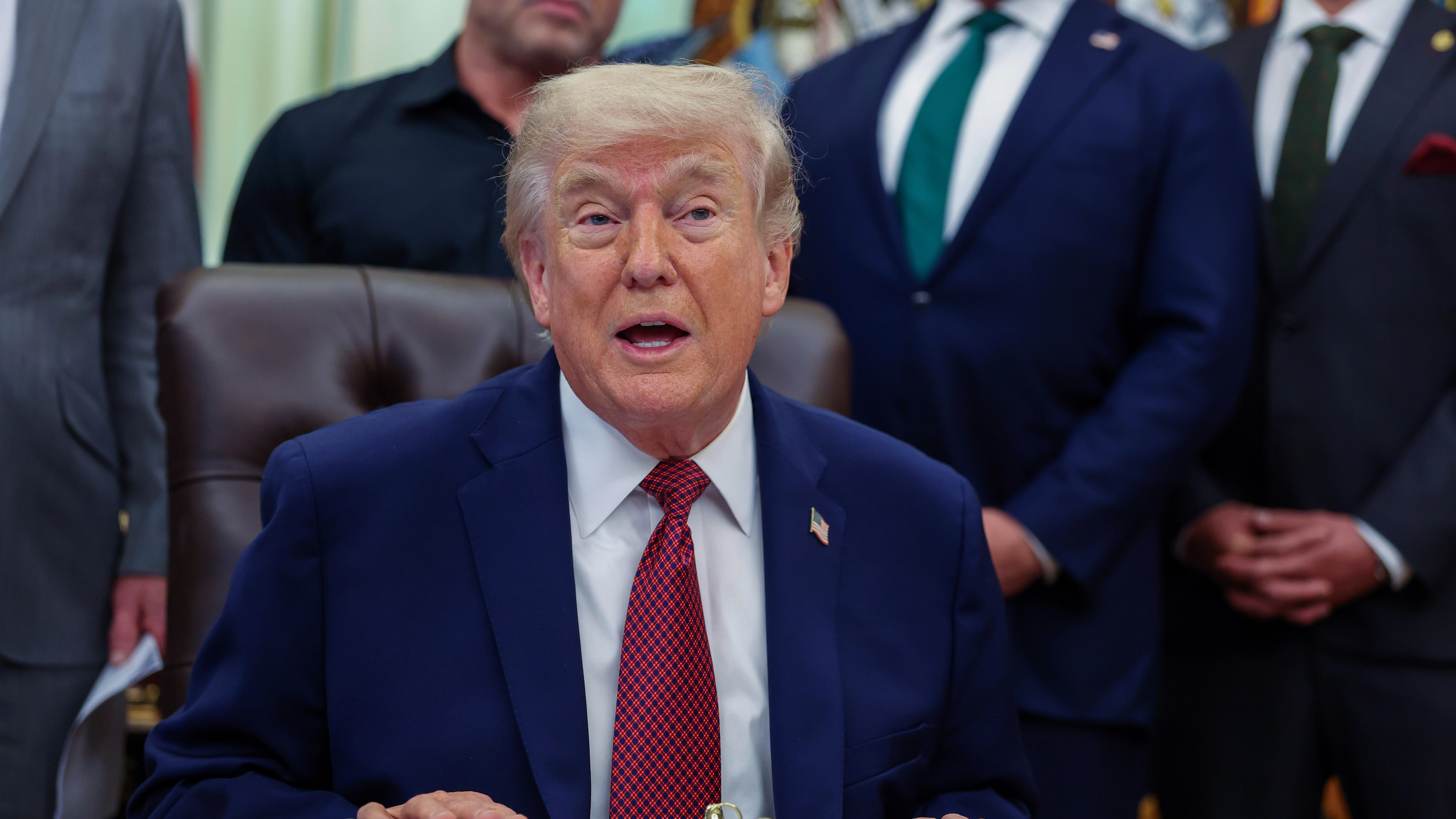 Donald Trump issues brutal weight dig at his friend on Ozempic and people are confused