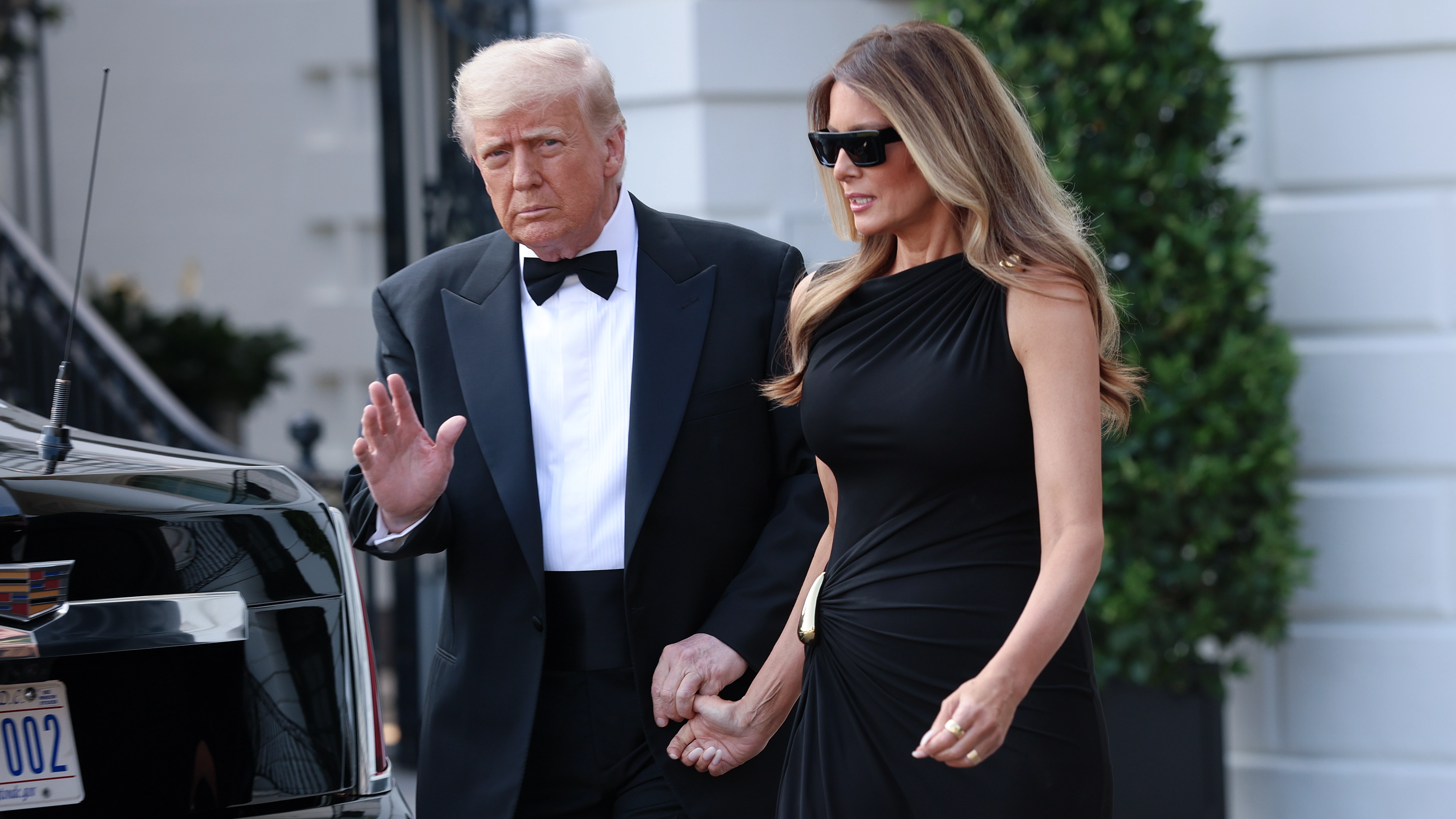 Melania Trump fans have sad theory after husband Donald is spotted gripping her thumb