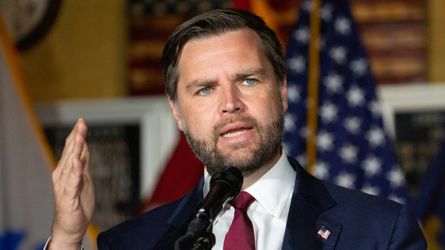 JD Vance has aloof reaction to being booed during latest public appearance