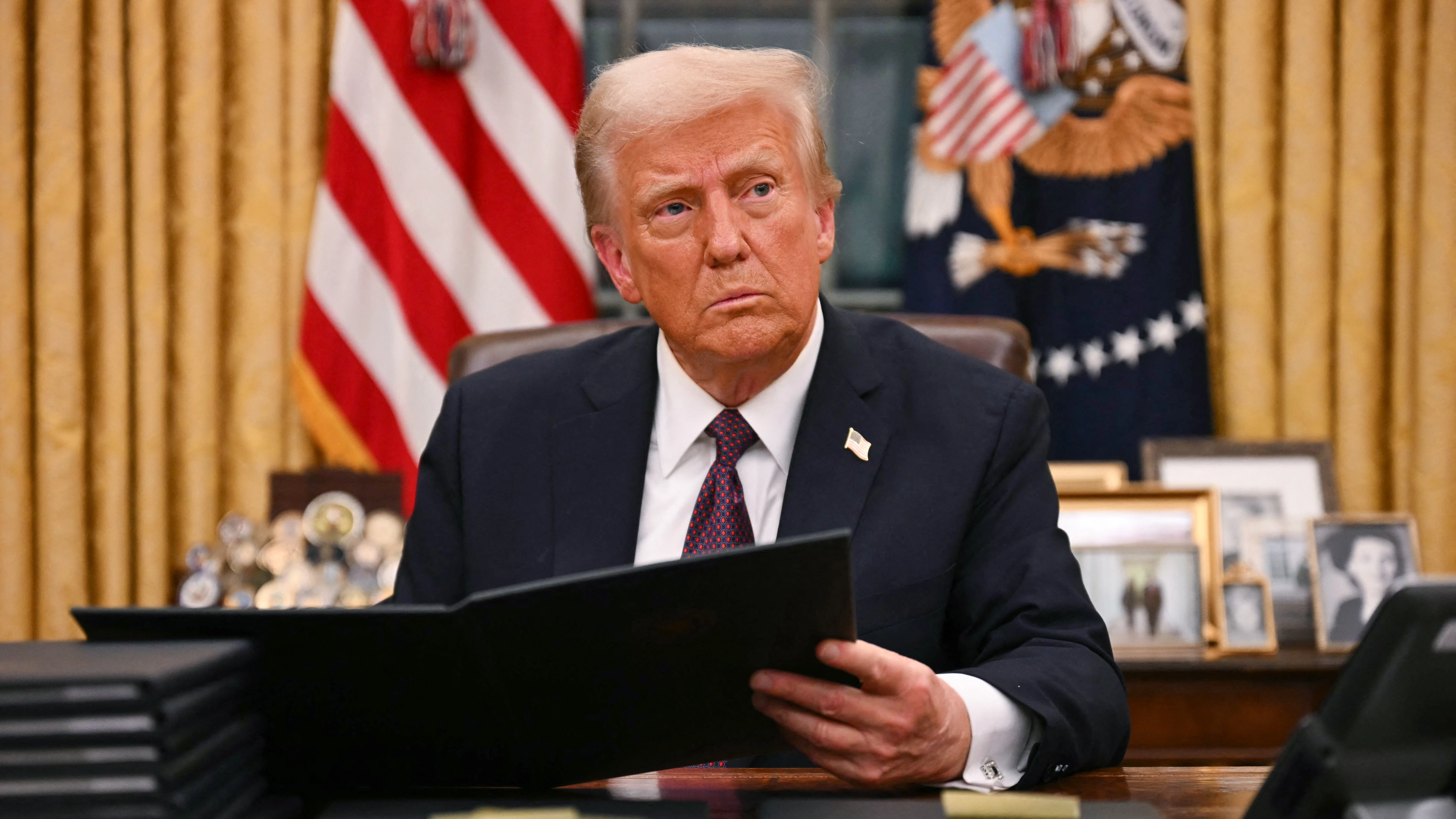 Donald Trump issues concerning statement after American Airlines flight crashes with helicopter and 'splits in half' in mid-air