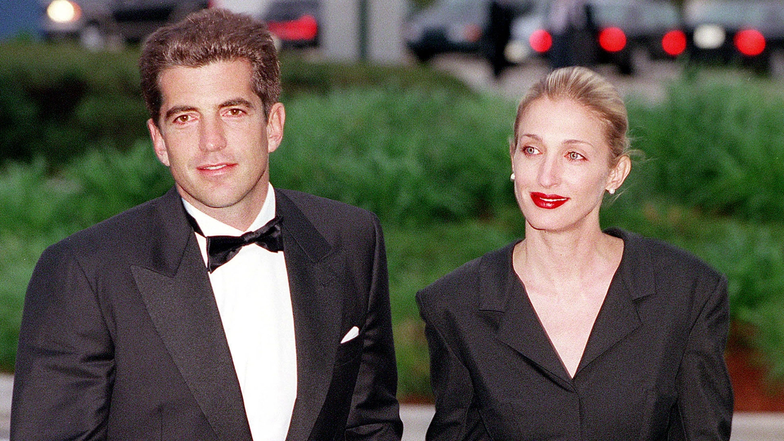 Did JFK Jr. really get sent letter about Carolyn Bessette? Truth behind their breakup revealed