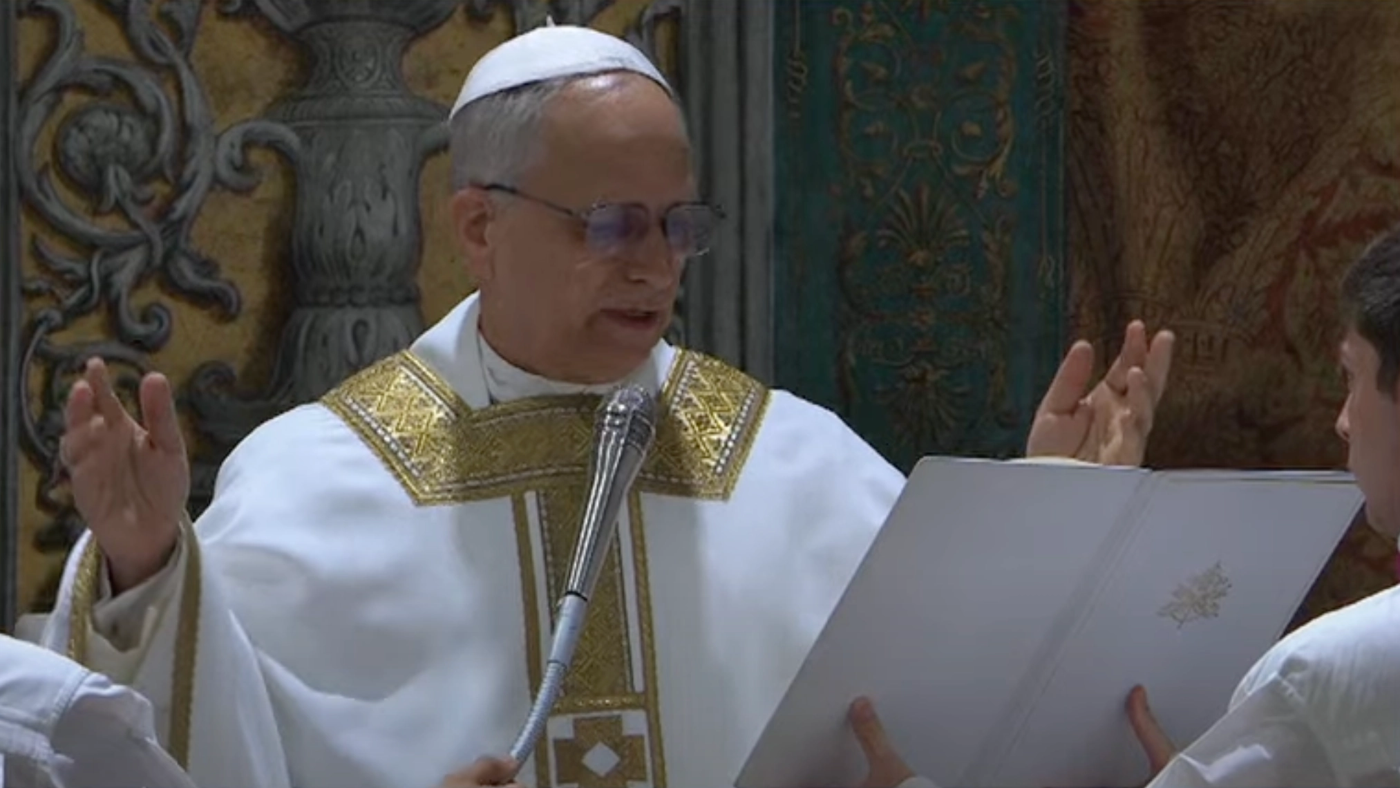 Why the first ever American pope Leo broke major tradition by speaking English at his first mass