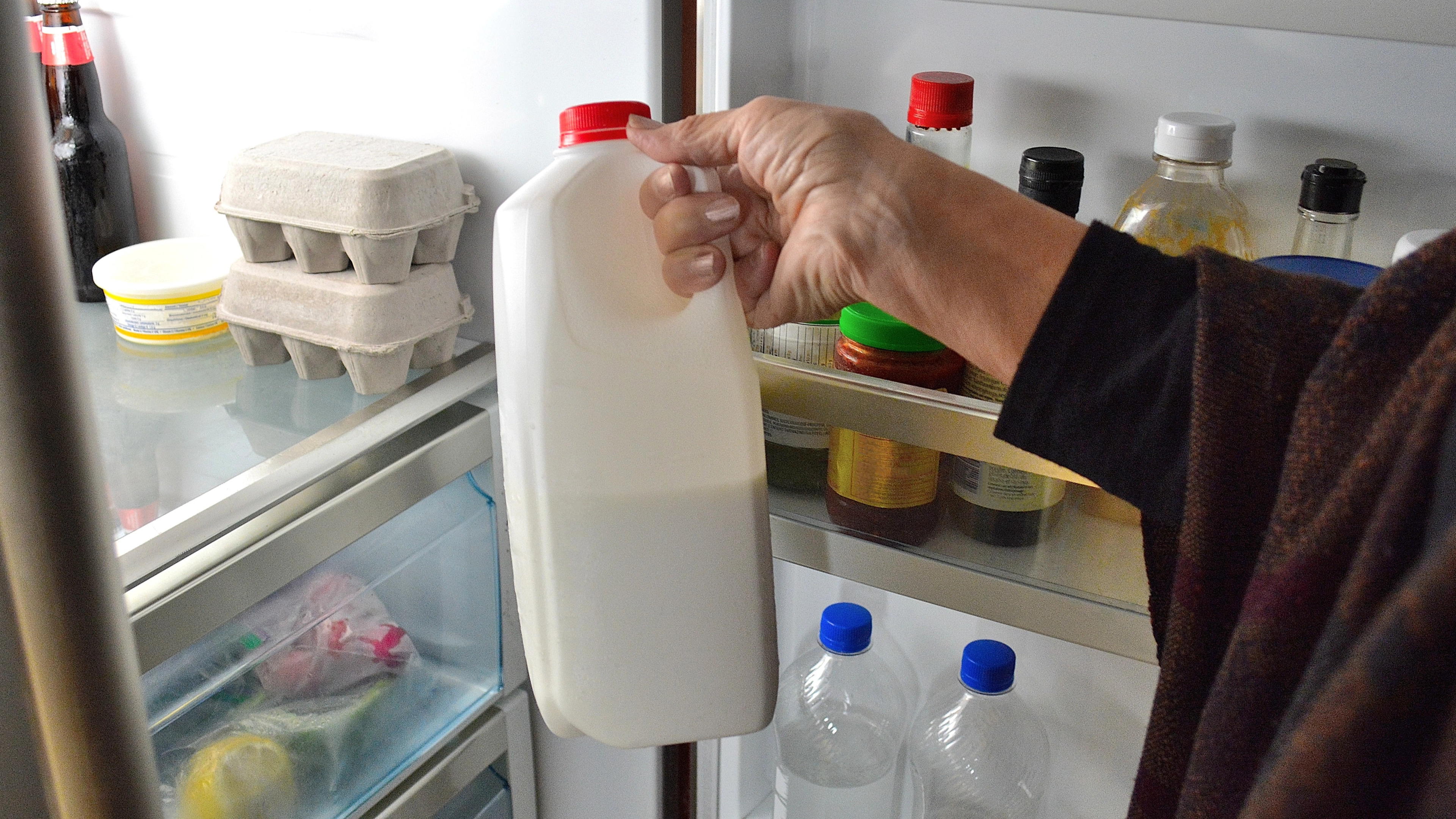 Grim reason why you should never keep your milk in fridge door
