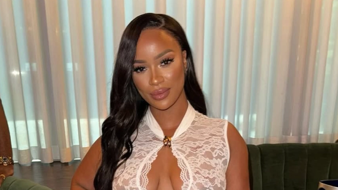 X Factor star Gabrielle Carrington makes bizarre gesture in court after 'trying to murder influencer' Klaudia Zakrzewska