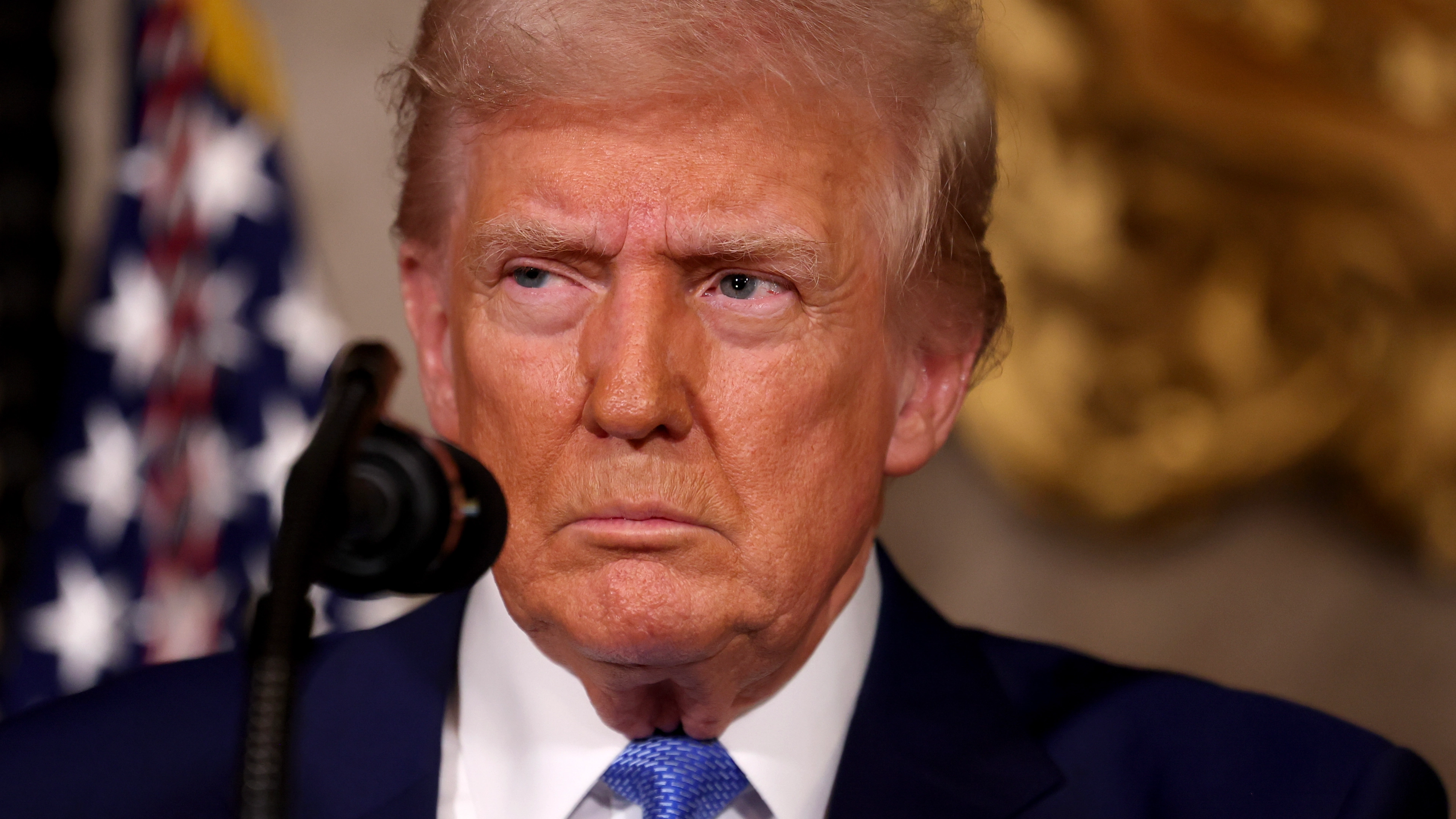 Donald Trump has bizarre 10-word response when asked if he still thinks Zelenskyy is a 'dictator'