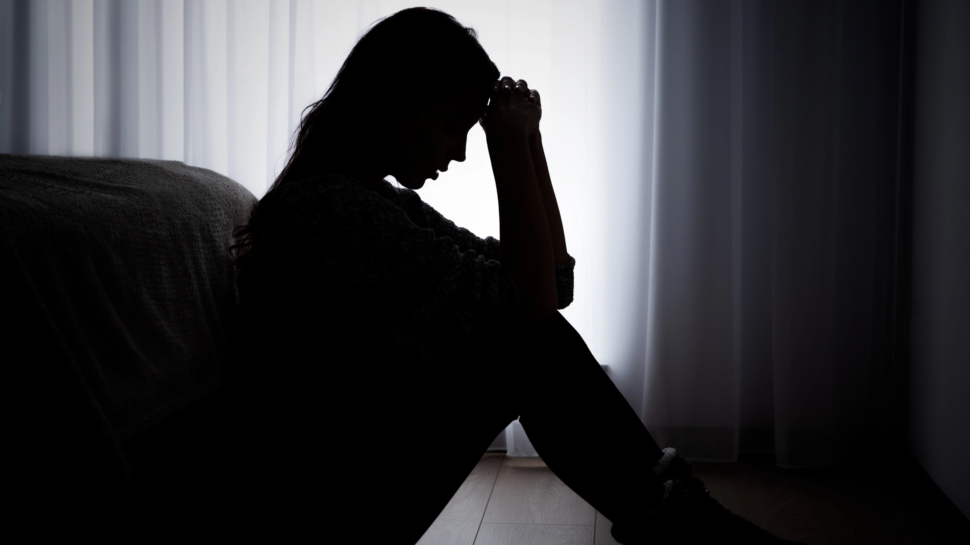 Red flags that could mean someone has 'smiling depression'