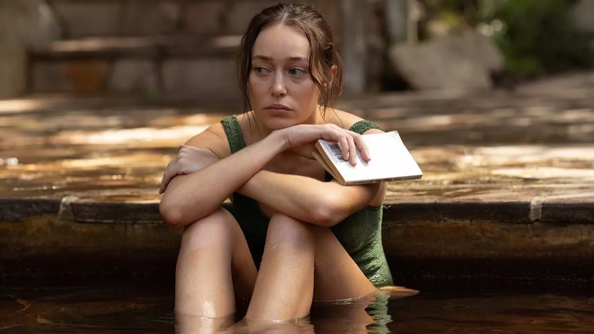 Netflix's newest true crime drama Apple Cider Vinegar has viewers saying the same thing