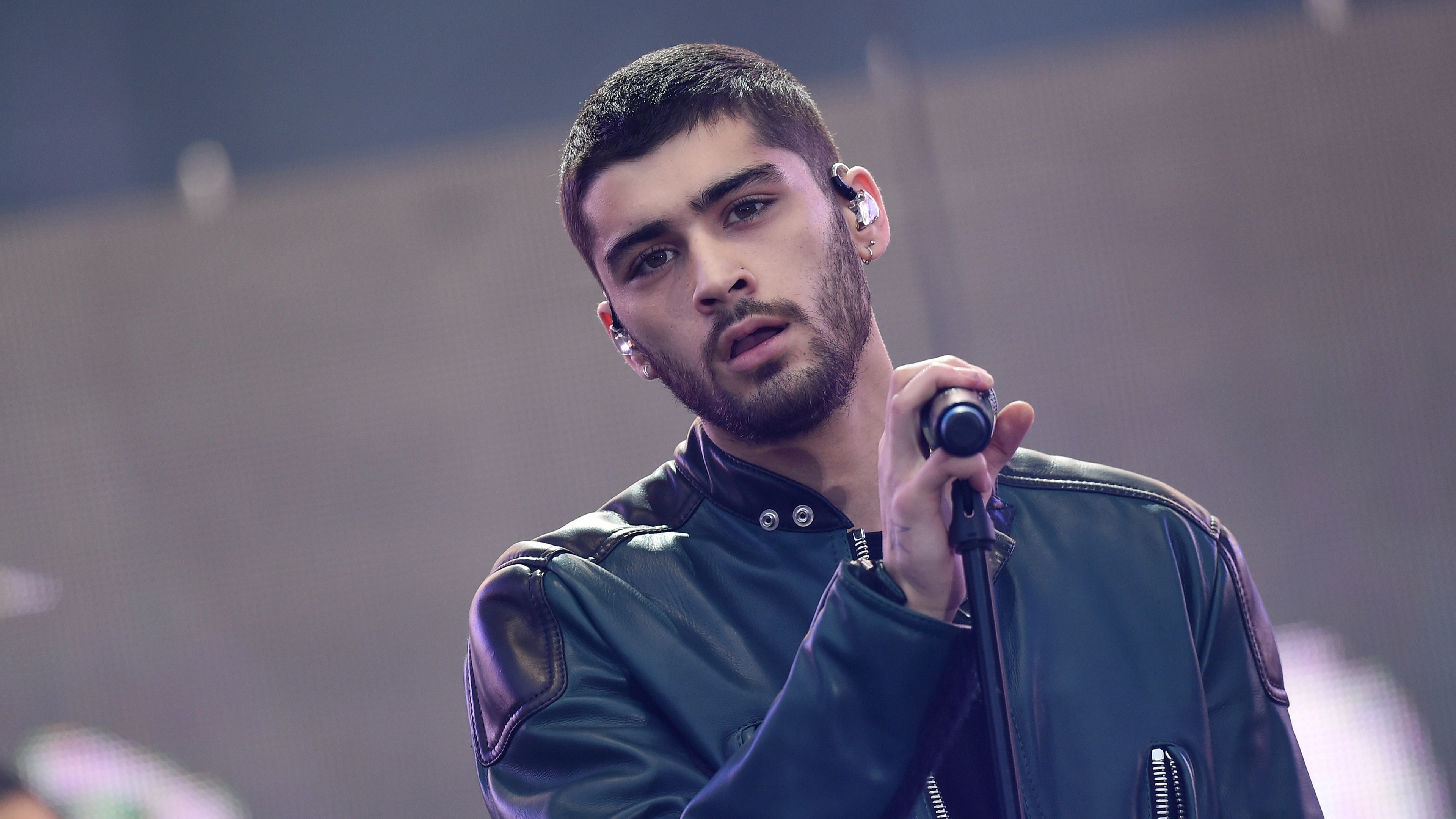 Zayn Malik takes subtle jab at Harry Styles amid ticket price backlash