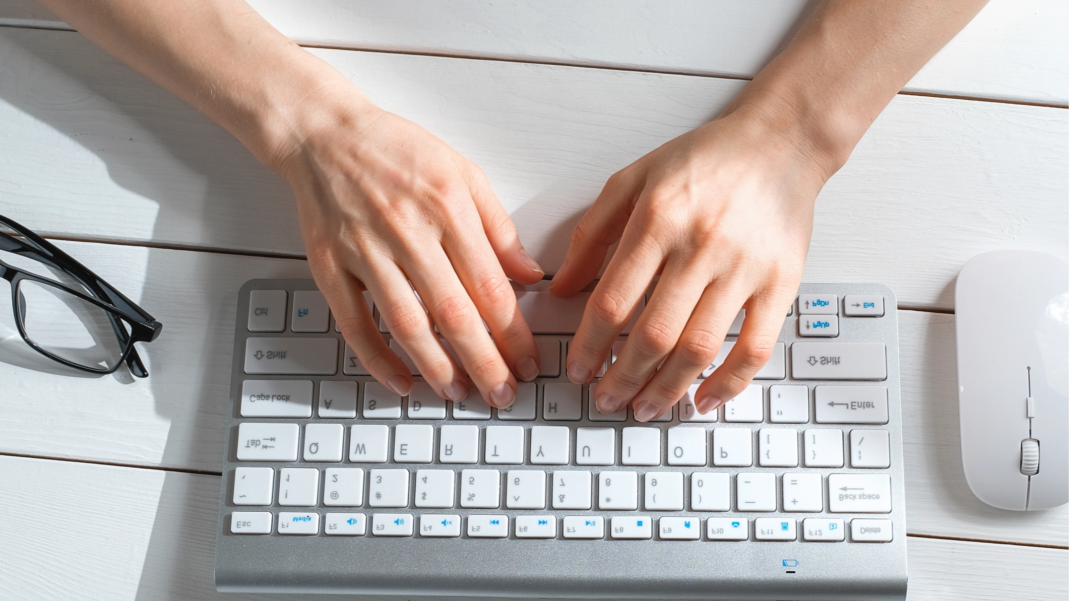 Experts claim little-known change to your fingertips could be an early indication of cancer