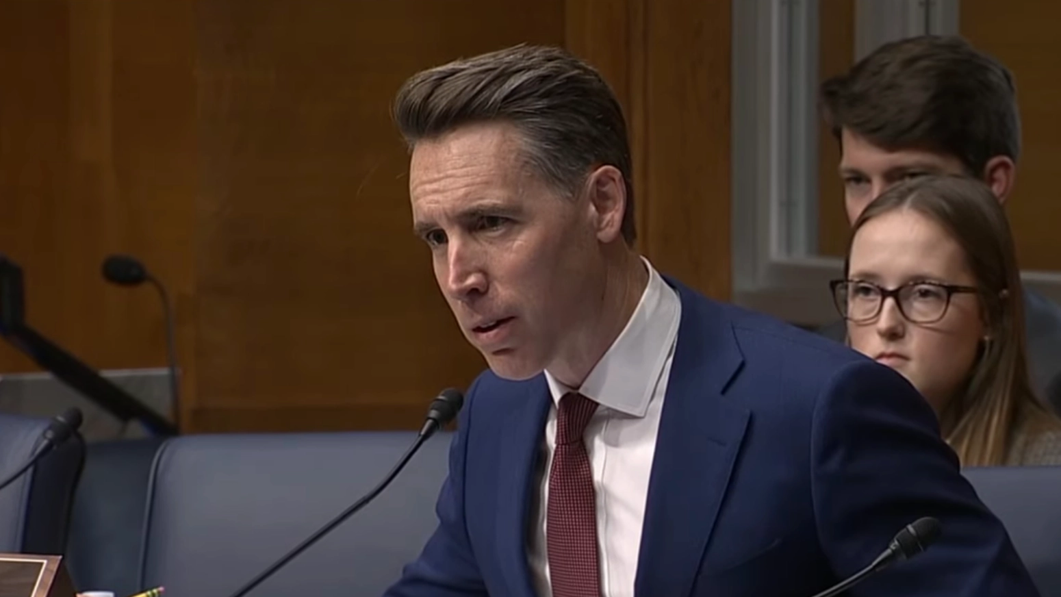 Why 'can men get pregnant' is trending after Senate hearing about abortion pills