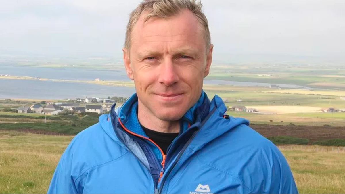 Man doing 'most dangerous job in the world' reveals brutal error that nearly cost him his life