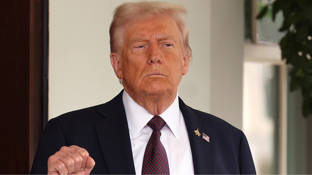 Concern over Trump's health as he returns to hospital after months of hand bruises