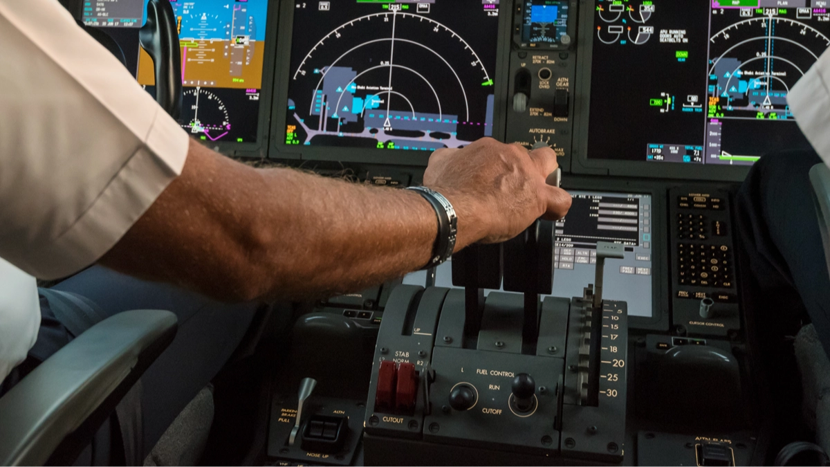 Man accused of receiving hundreds of free flights while posing as pilot in years long scam