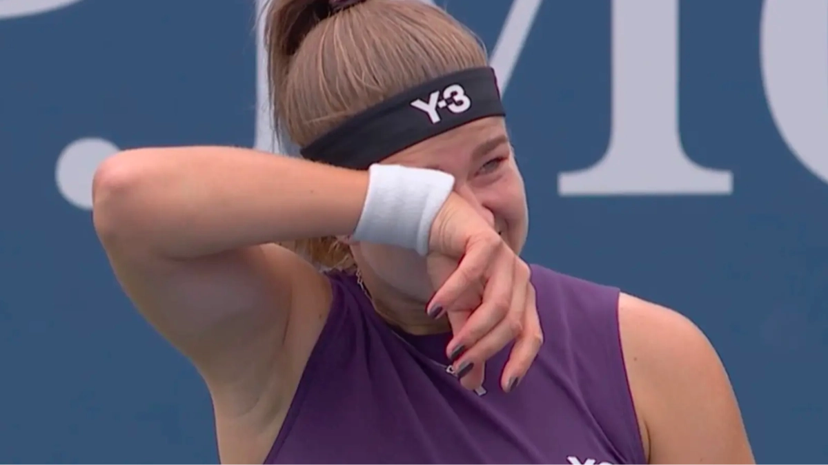 Moment US Open player breaks down in tears after ex-boyfriend shows up uninvited in crowd