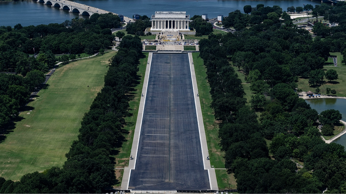 Staggering cost of fixing Washington's Reflecting Pool as new images show it completely drained