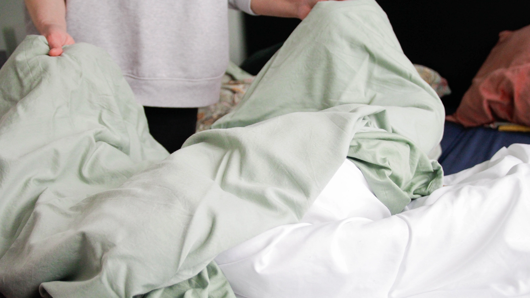 How often you should wash your bed sheets or you could face health issues