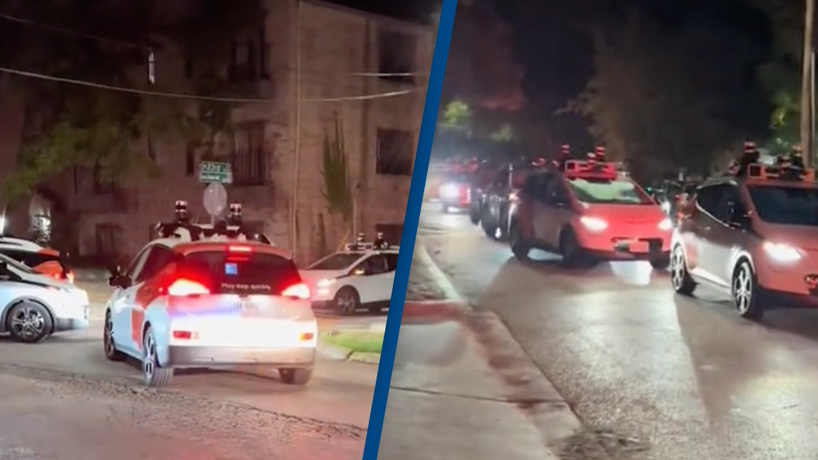 Self-driving cars cause humungous traffic jam as none of them move