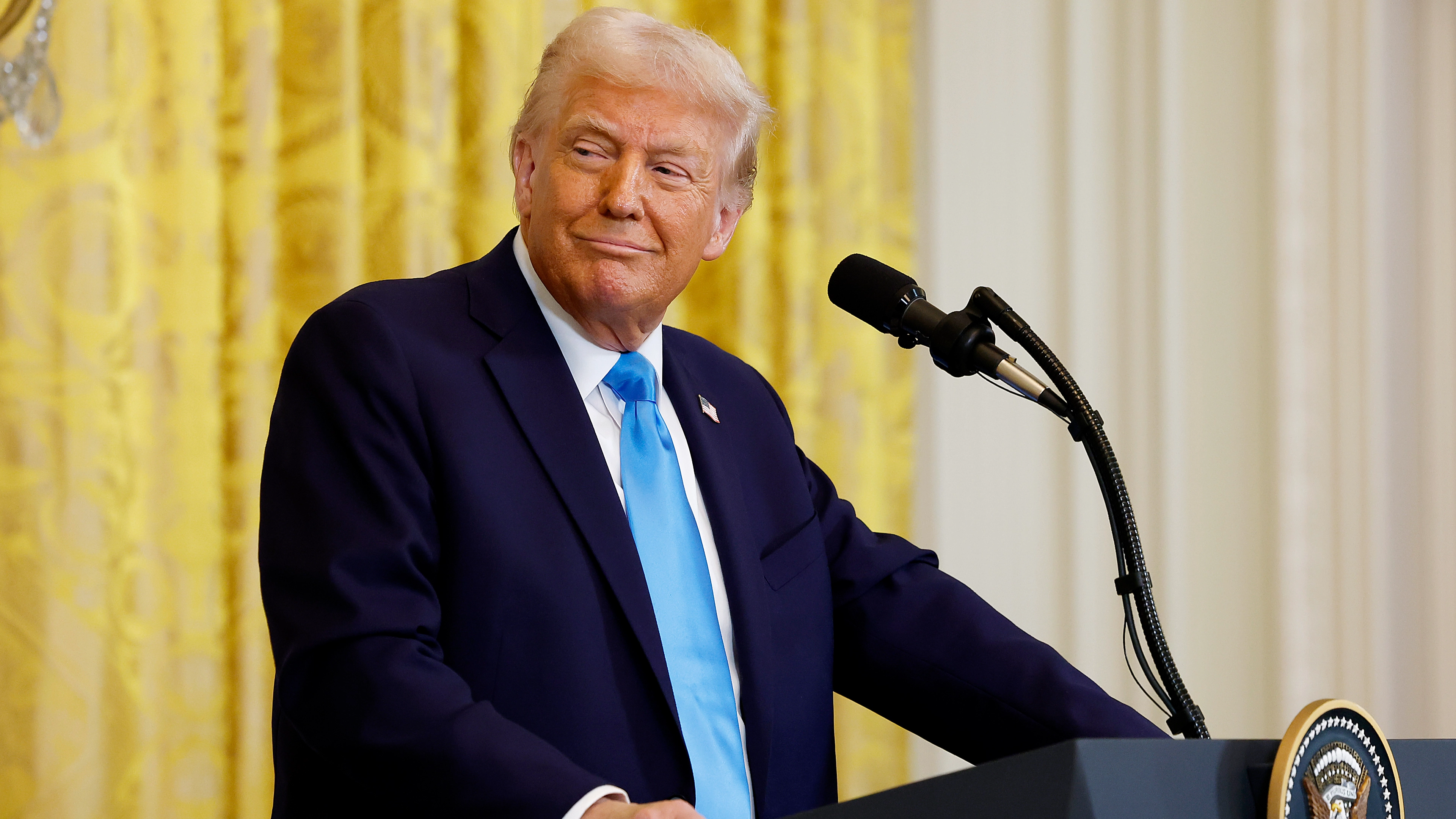 Petition for Denmark to purchase California reaches 240,000 signatures after Trump said he wanted to take over Greenland