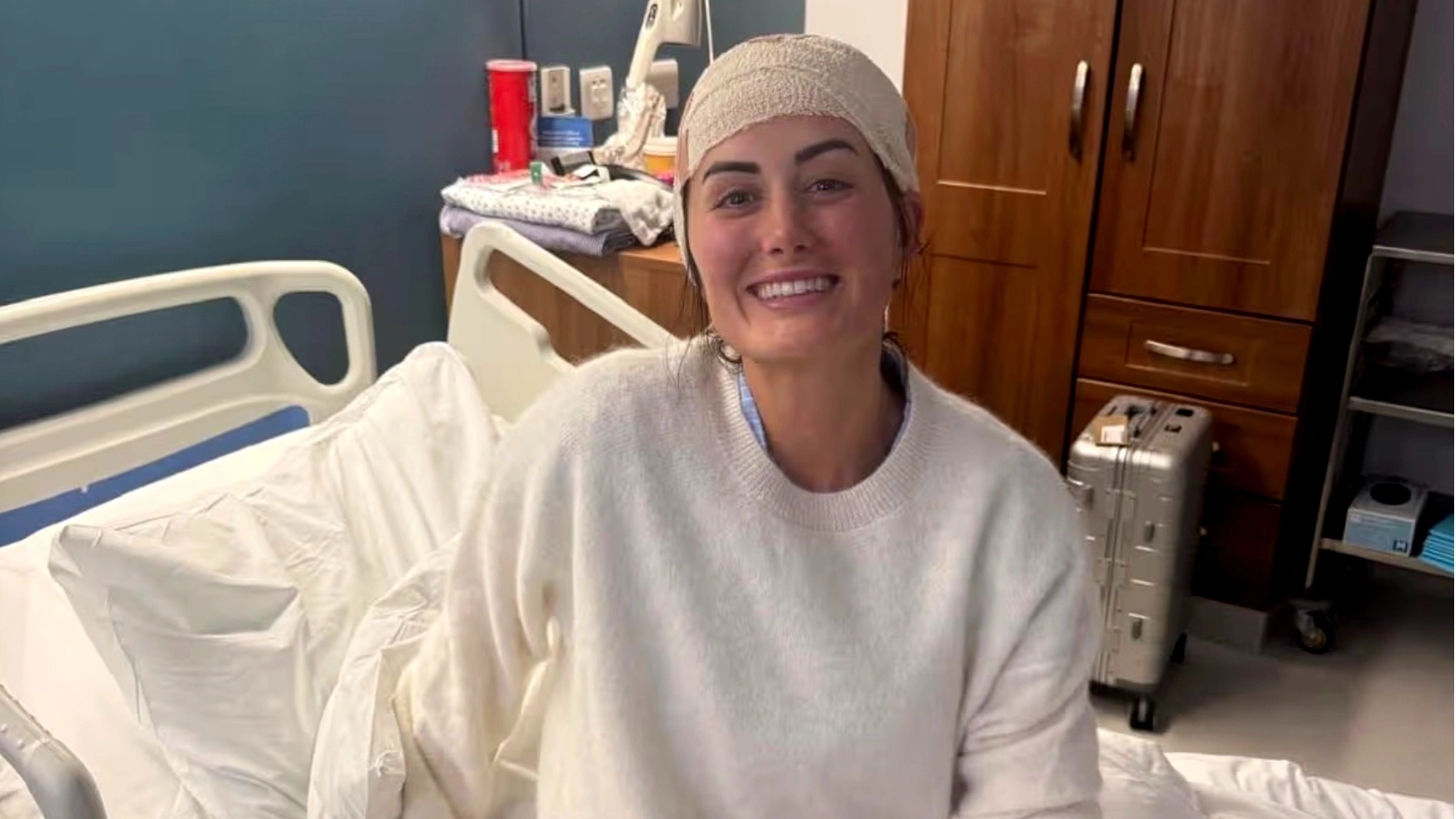 Woman, 29, found out she had terminal cancer after suitcase fell on her head 
