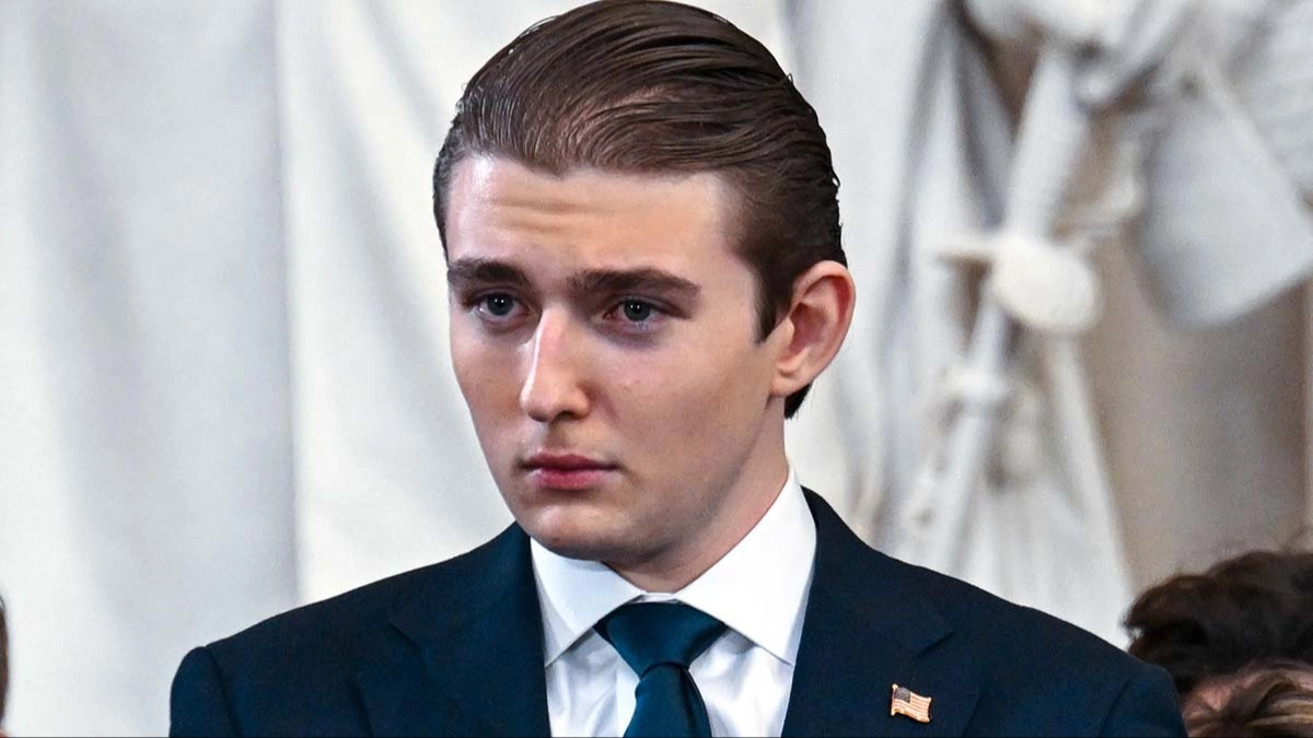 Transcript of Barron Trump's 'lifesaving' 999 call to UK police released as handler told him to 'stop being rude'