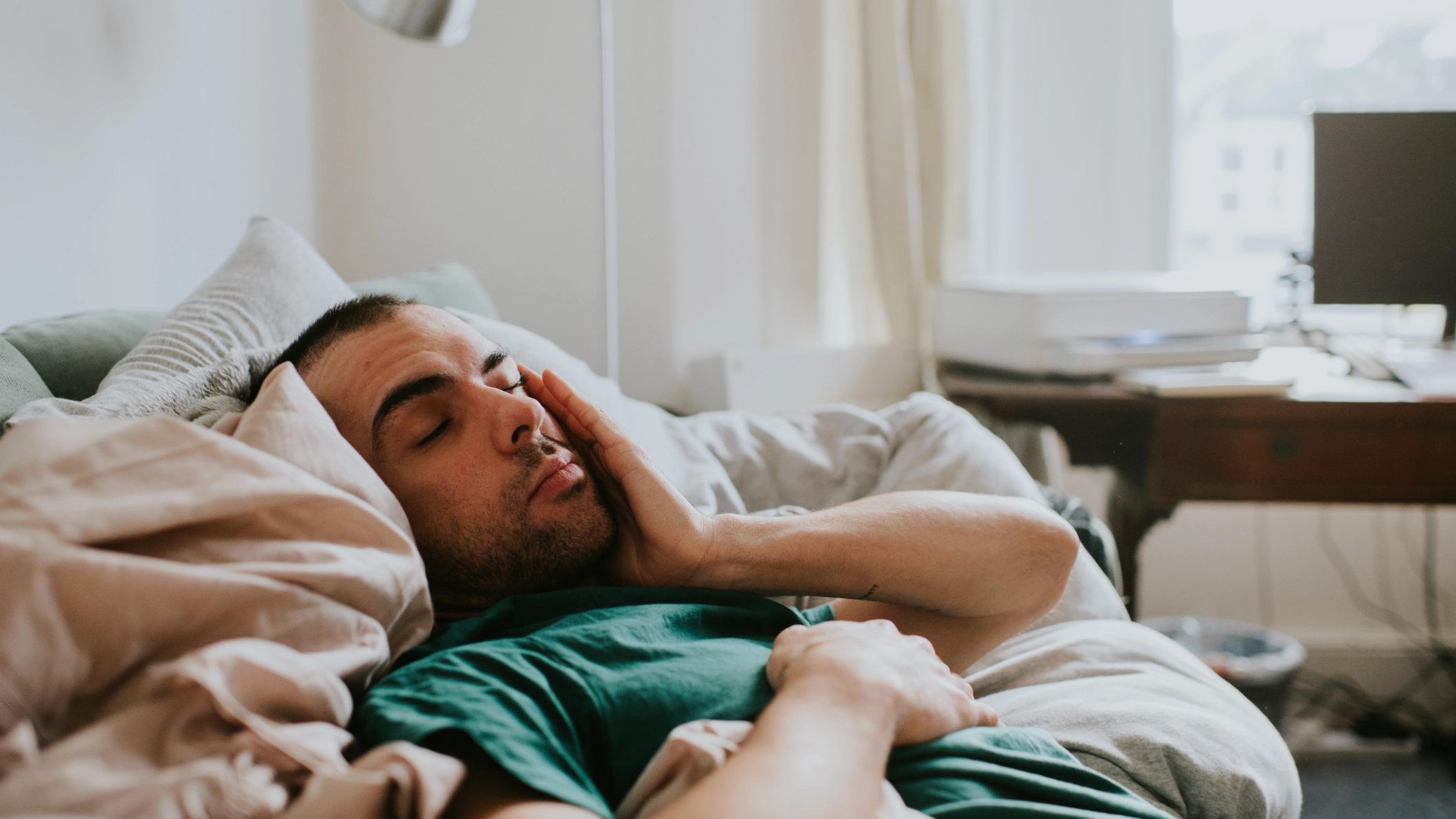 Doctor reveals the real reason you feel like falling when you're going to sleep