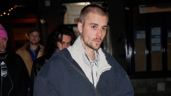 Justin Bieber sparks concern among fans as he admits feeling ‘unworthy’ and like a ‘fraud’