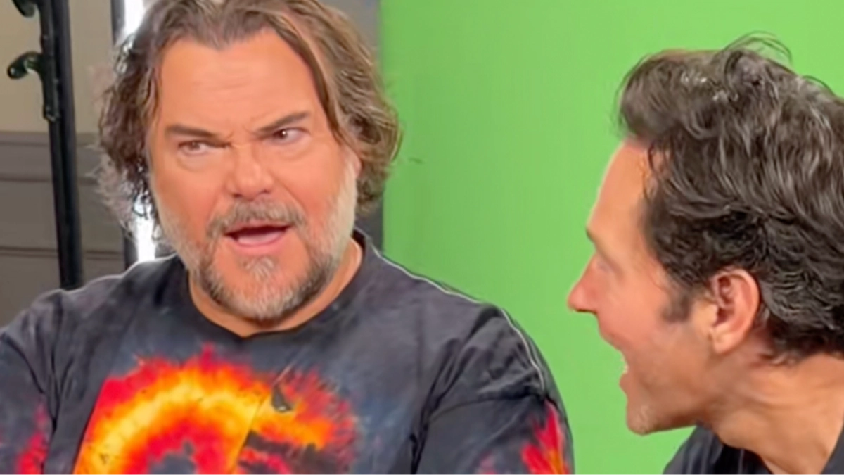 People are all pointing out the same thing on Jack Black's reaction to Elle Fanning's crush on him