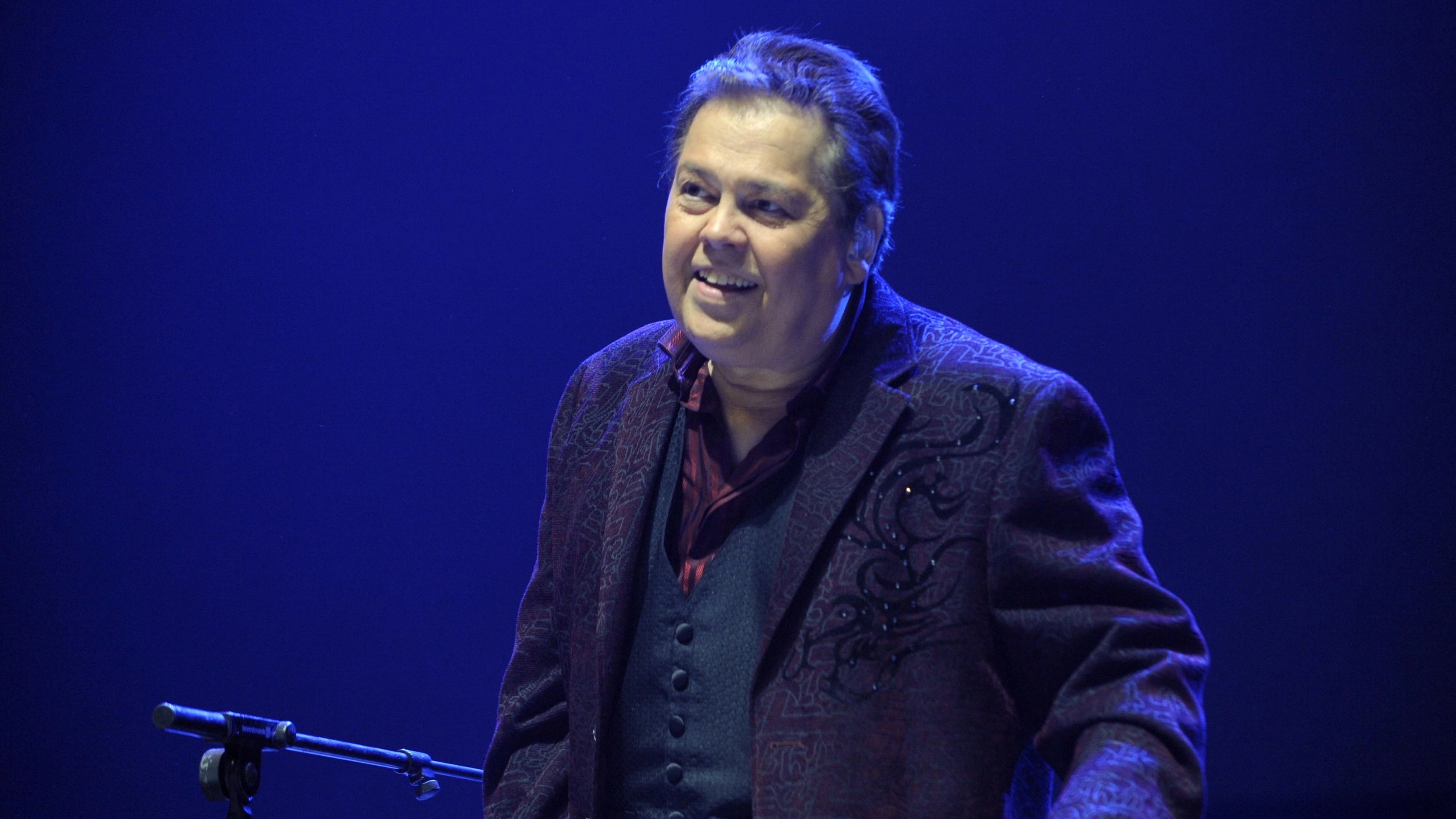 Five symptoms of MS that could be easily mistaken as The Osmonds star Alan Osmond dies aged 76