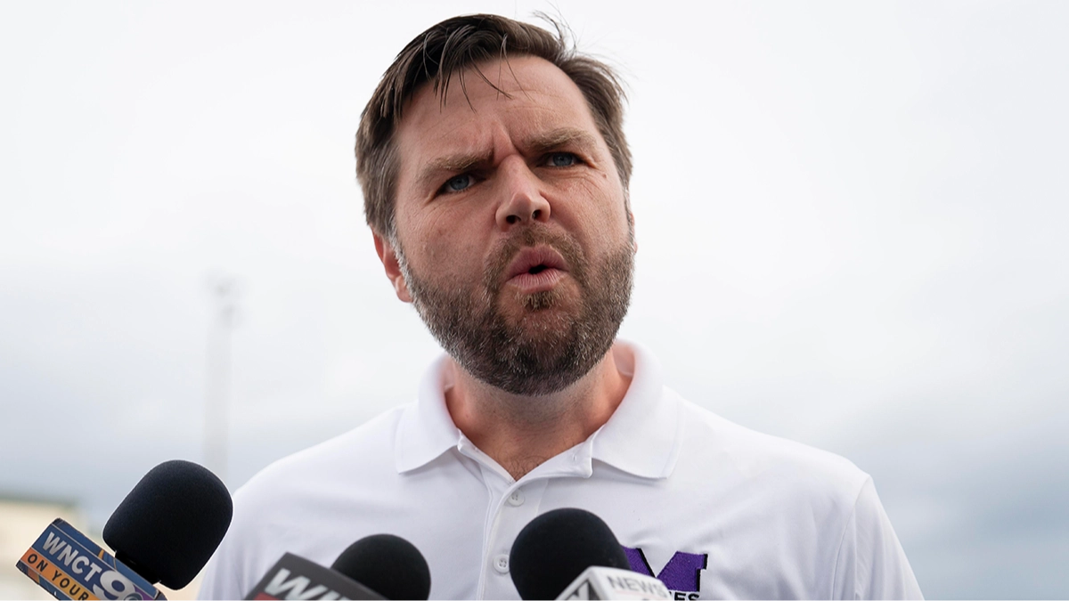 JD Vance has sharp 5-word response to governor who criticized him for family trip to Disneyland