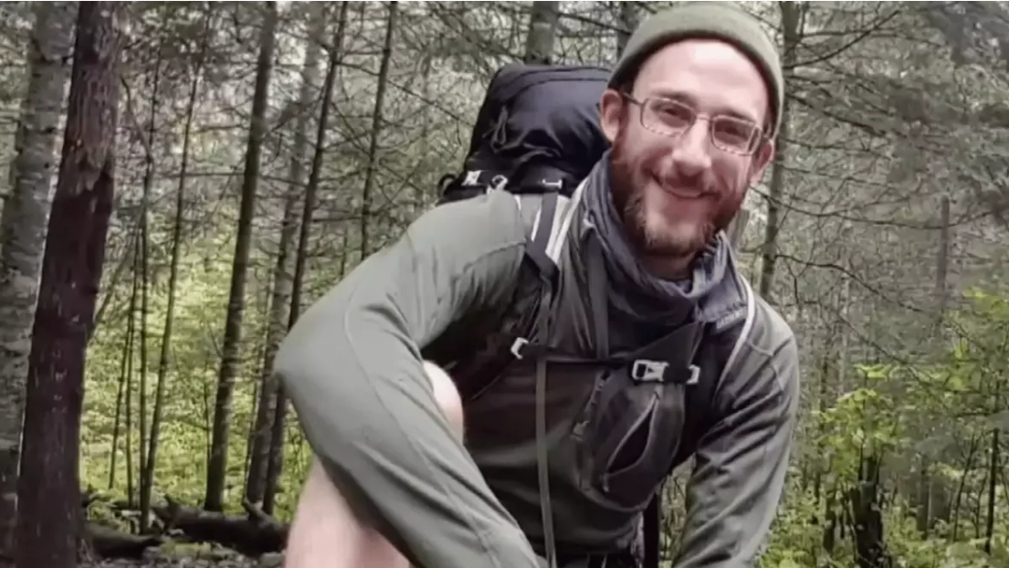 Obamas and Clintons speak out on fatal Alex Pretti Minneapolis shooting as calls for 'full investigation' grow