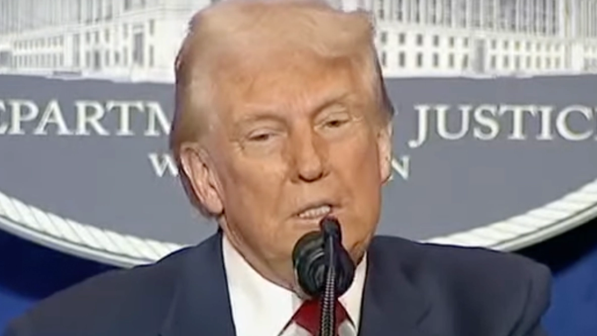 Trump breaks silence on his criminal cases in bizarre speech at Department of Justice office