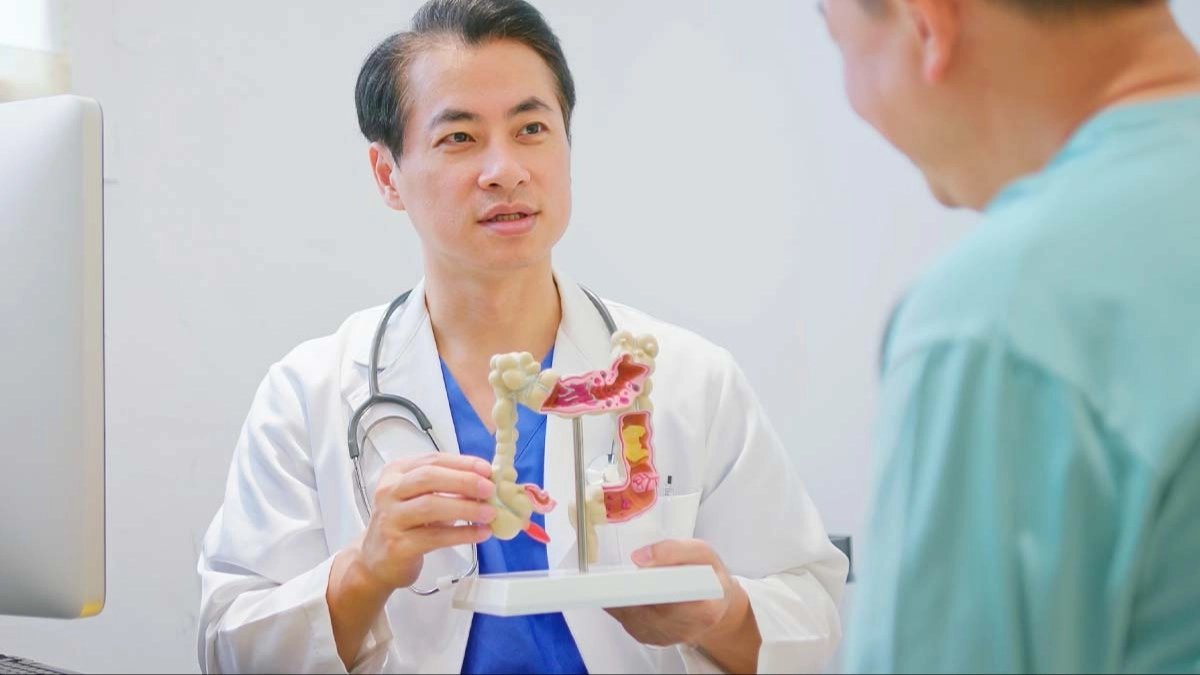 Doctor reveals what really happens when you're out for a colonoscopy and it's 'bad news'