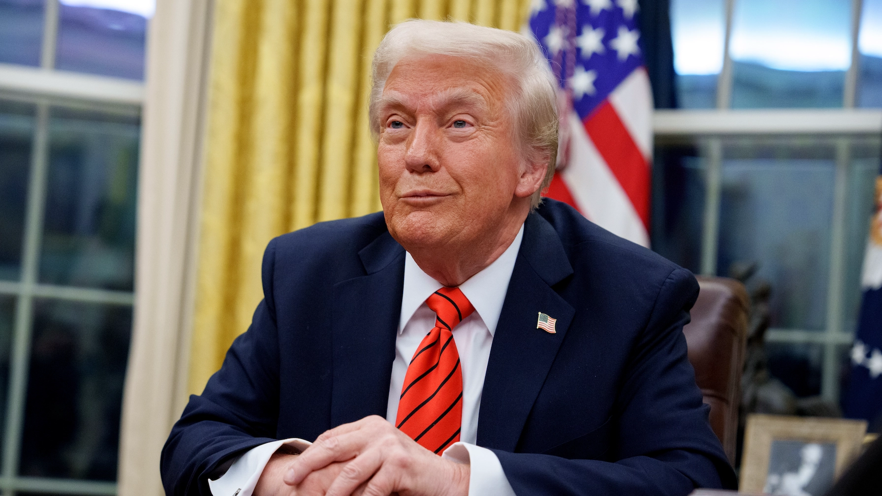 Donald Trump's top advisor threatens to 'redraw Canadian border' in a move labeled 'crazy and dangerous'