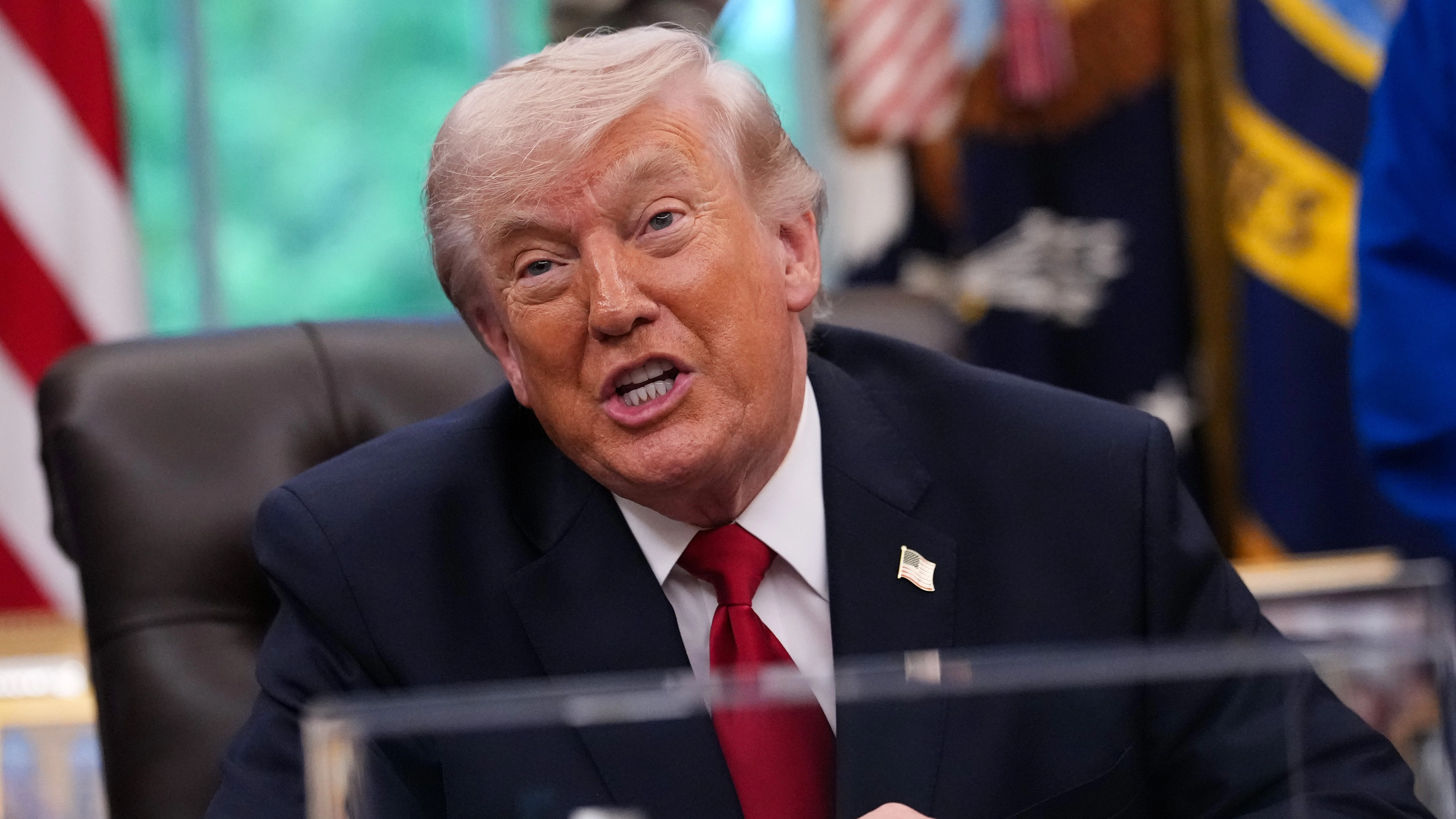 Trump reveals what pilots witnessed as he says US will release UFO files