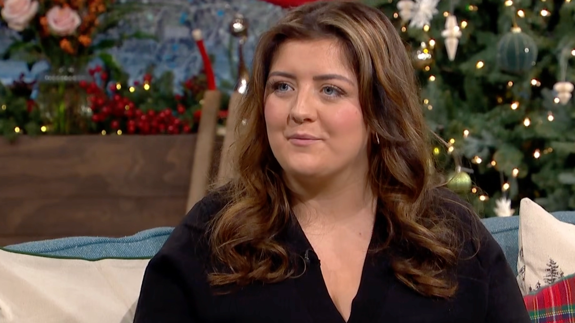 Woman with size M boobs explains painful symptoms that are ‘ruining her life’ as she crowdfunds reduction surgery
