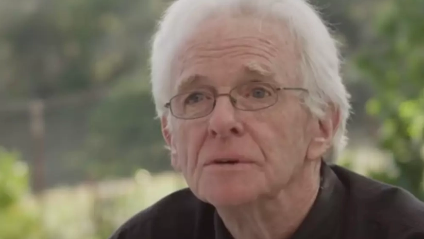 Man who took 'most viewed photo ever' explained how he did it