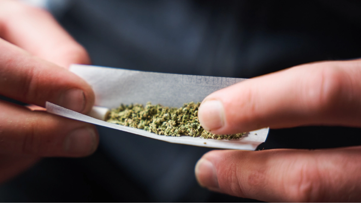 Woman with 'scromiting' weed disorder details symptoms as experts warn of horrifying new cannabis side effect