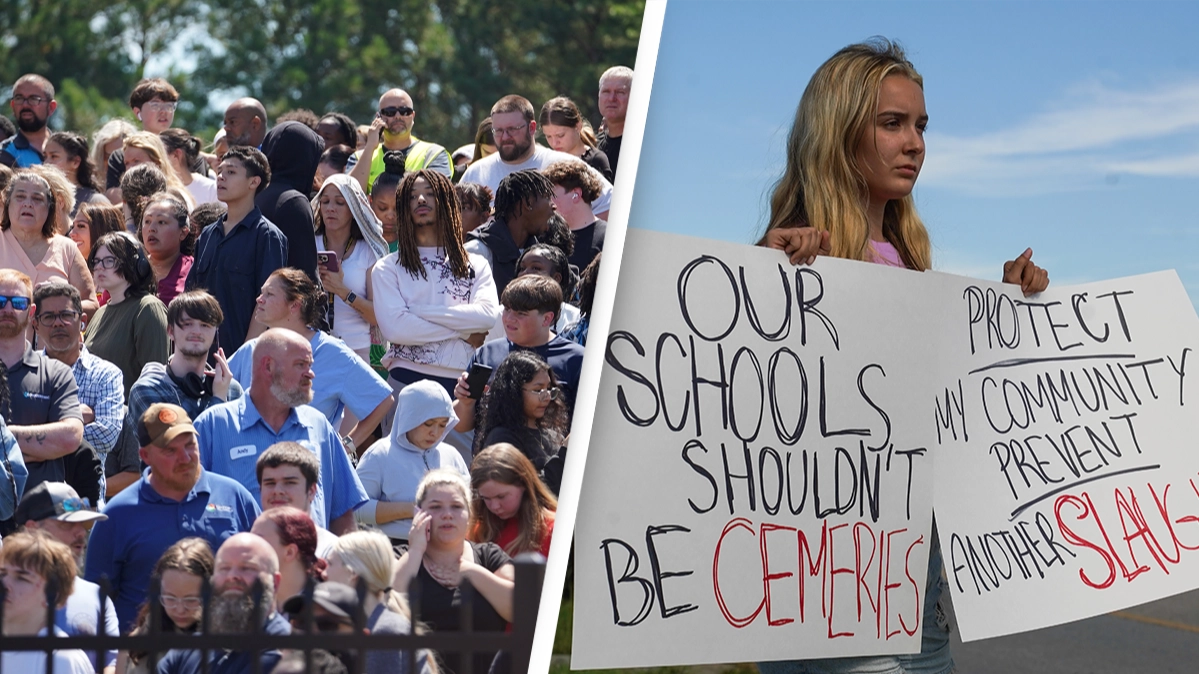 Heartbreaking texts student sent his mom during school shooting