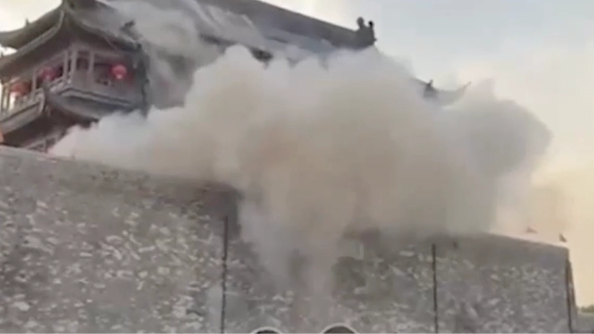 Shocking footage shows moment historic 600-year-old tower roof collapses in China