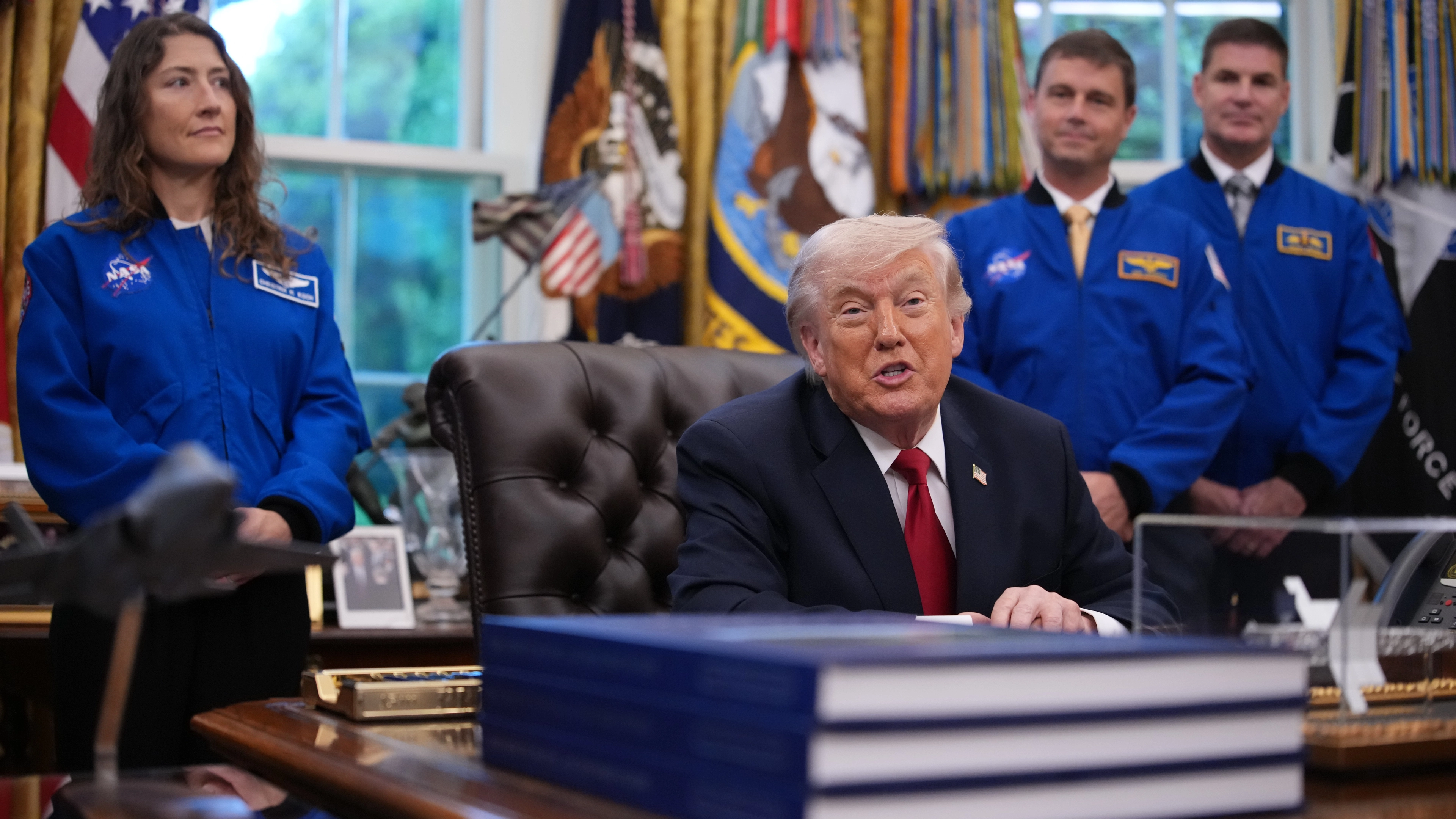 Trump welcomes Artemis ll crew and claims he would have 'no trouble' making it as an astronaut