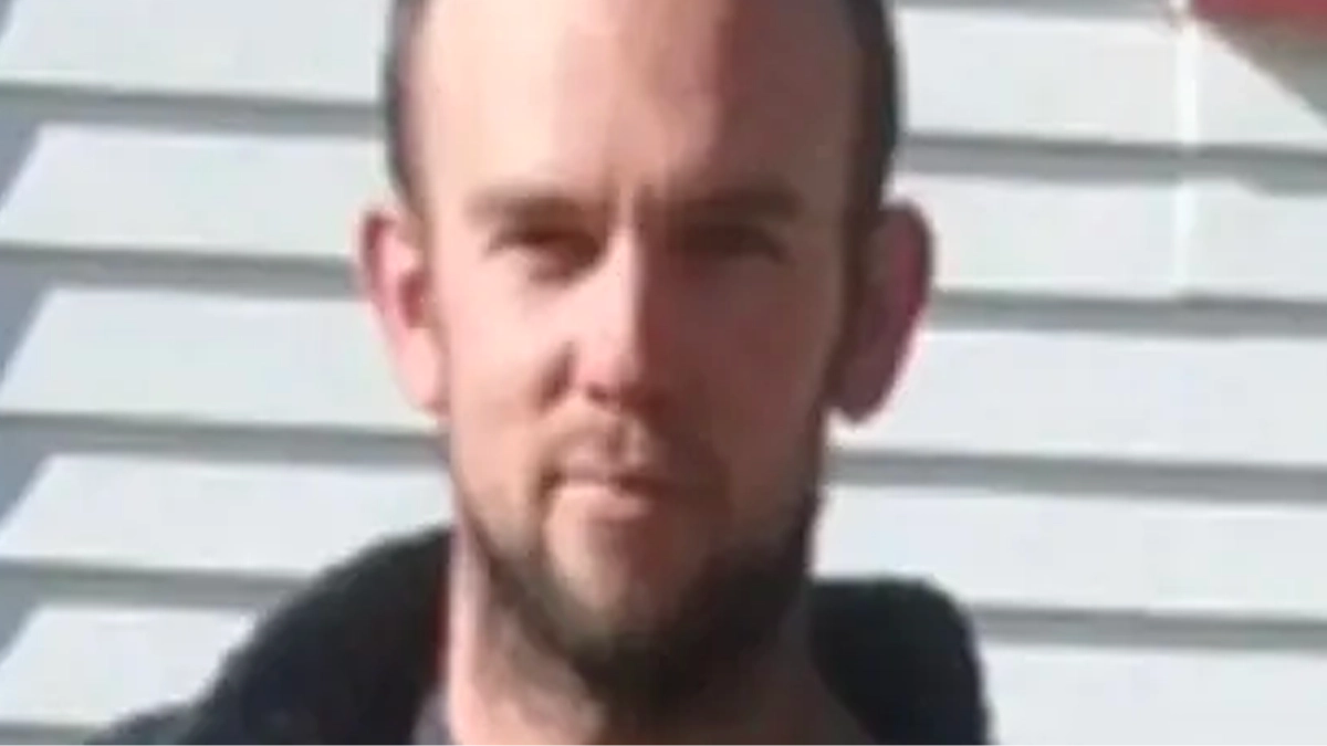 Everything we know as father who vanished with kids four years ago is shot dead by police