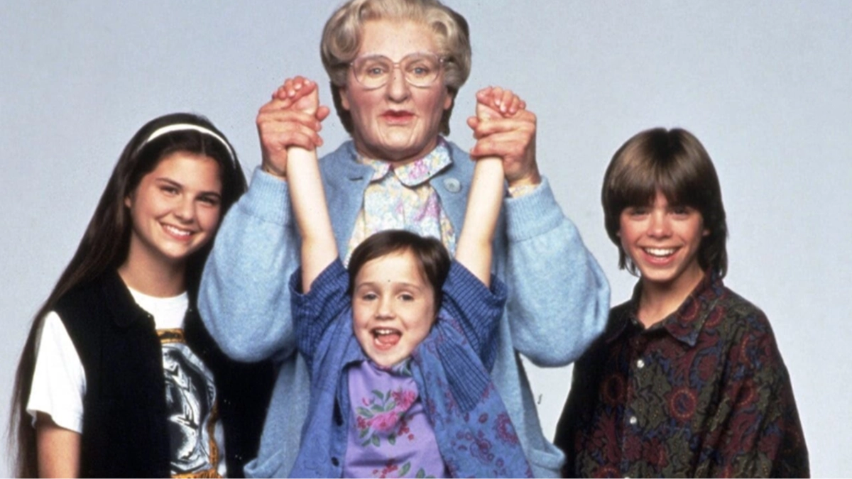 Mrs. Doubtfire child star reveals important warning Robin Williams gave him that he'll 'never forget'